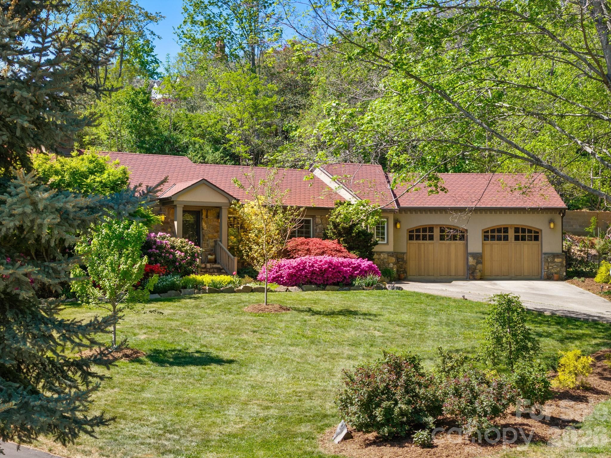 Single Family Residence at 43 Martindale Road, Asheville, photo 3 of 48