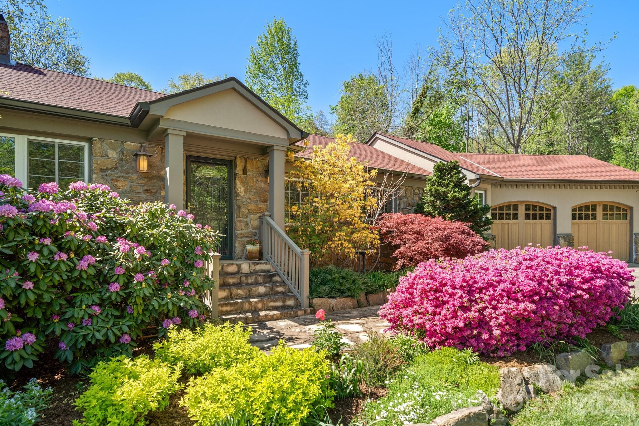 Single Family Residence at 43 Martindale Road, Asheville, photo 7 of 48