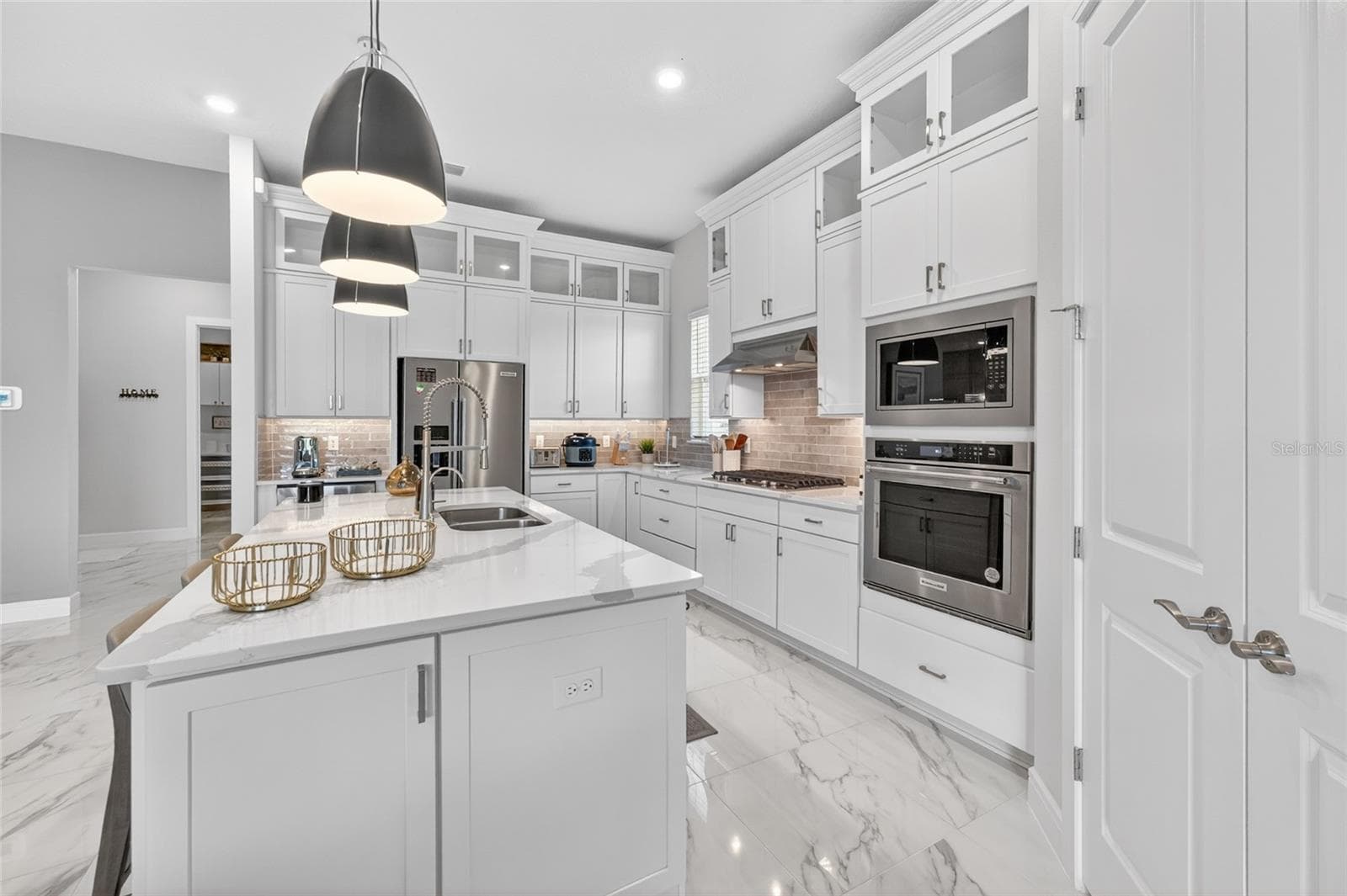 Single Family Residence at 13207 PANAMA BEACH CT, ORLANDO, photo 15 of 89