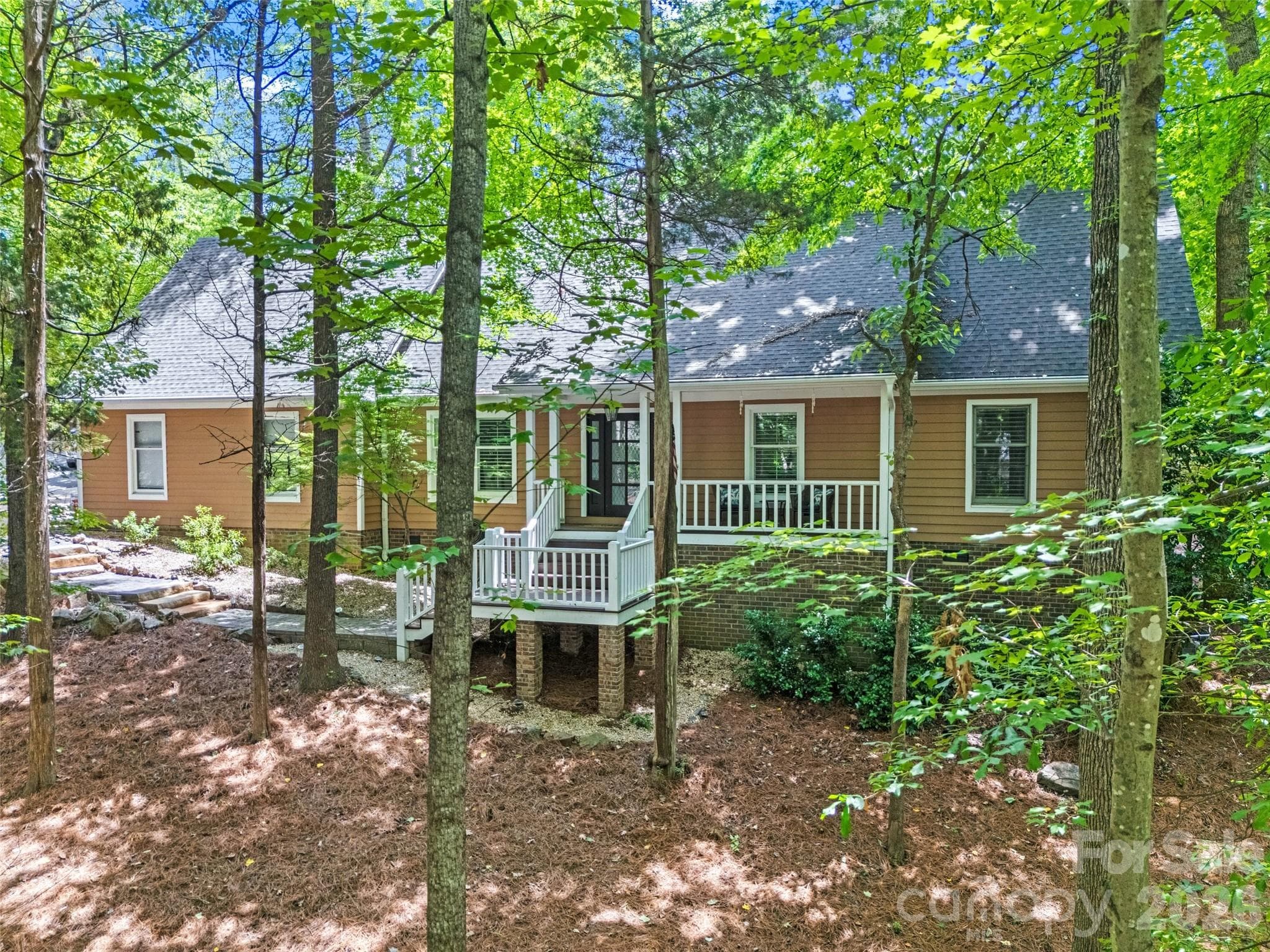 Private Wooded Retreat - 13 Bald Eagle Road, Lake Wylie