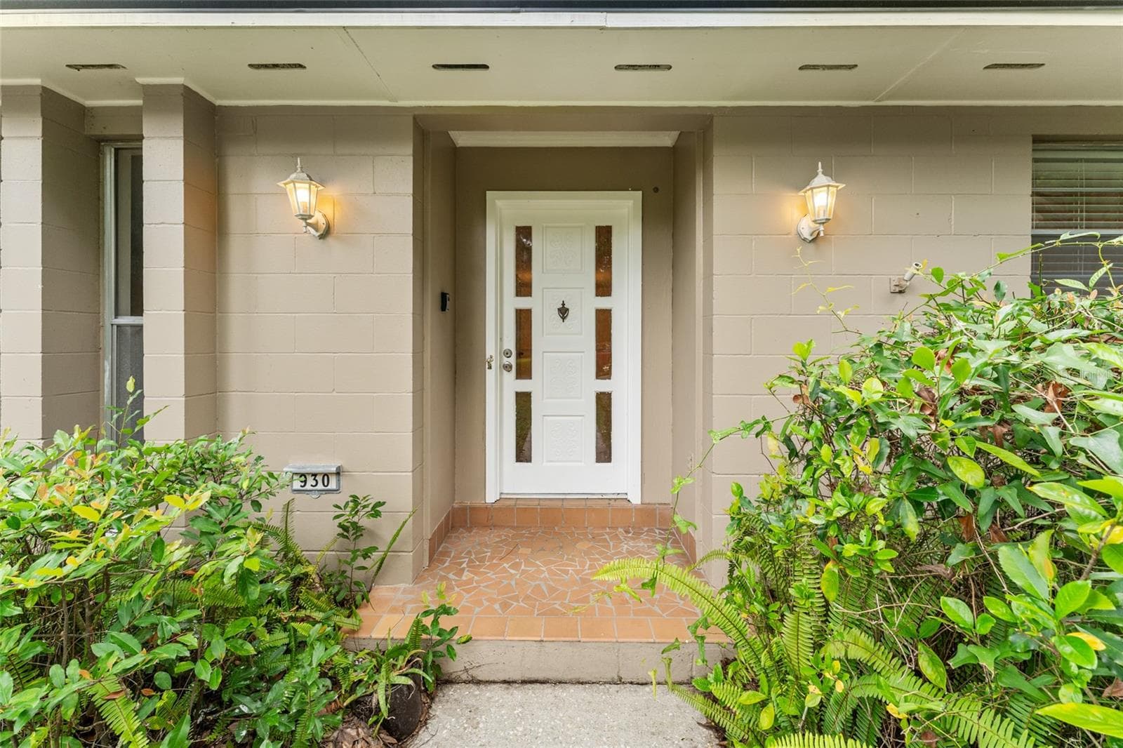Single Family Residence at 930 NW 37TH TER, GAINESVILLE, photo 5 of 49