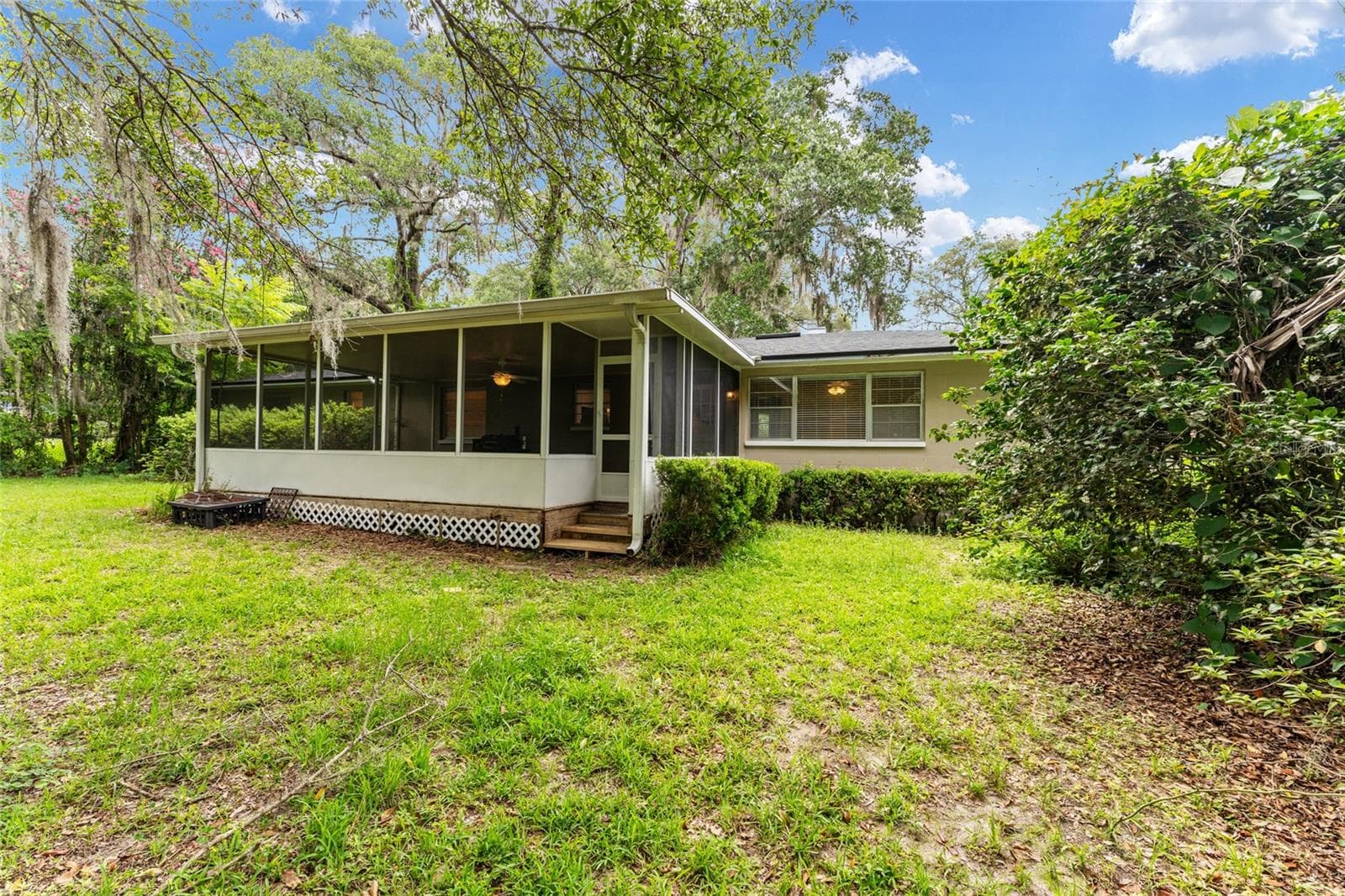 Single Family Residence at 930 NW 37TH TER, GAINESVILLE, photo 40 of 49