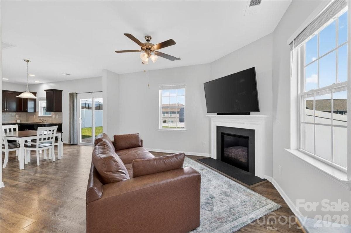 Single Family Residence at Mooresville, photo 5 of 52