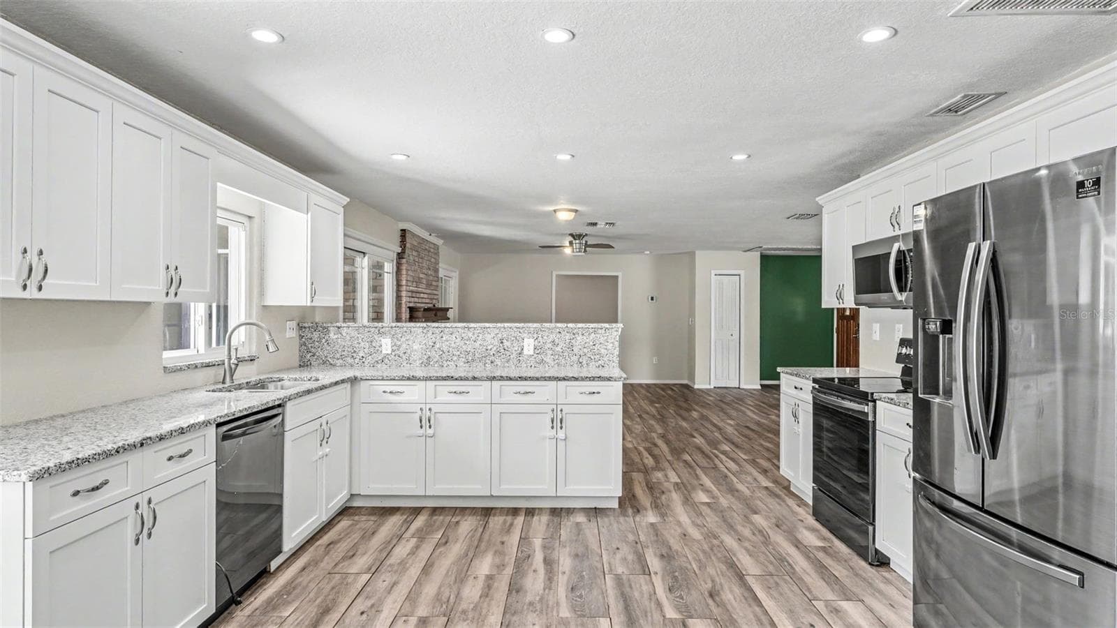 Single Family Residence at 3180 FLAMINGO LN, MULBERRY, photo 22 of 41