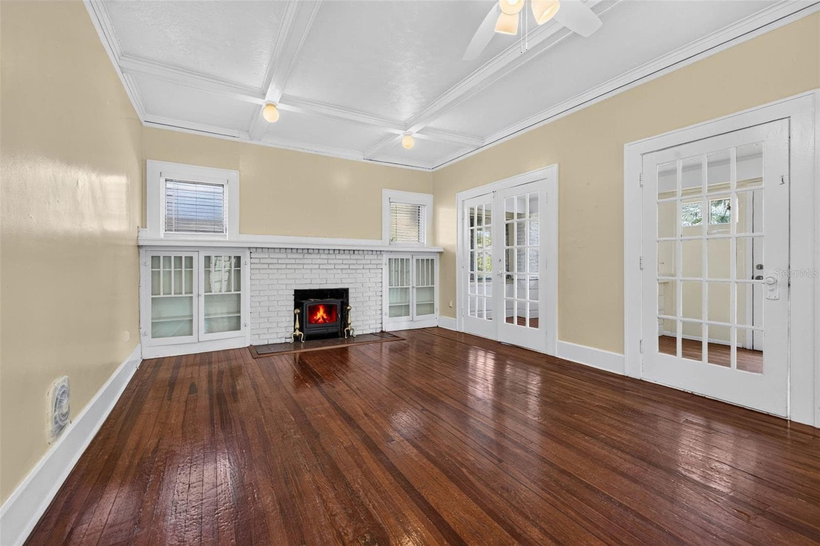 Single Family Residence at 2800 2ND AVE N, ST PETERSBURG, photo 5 of 44