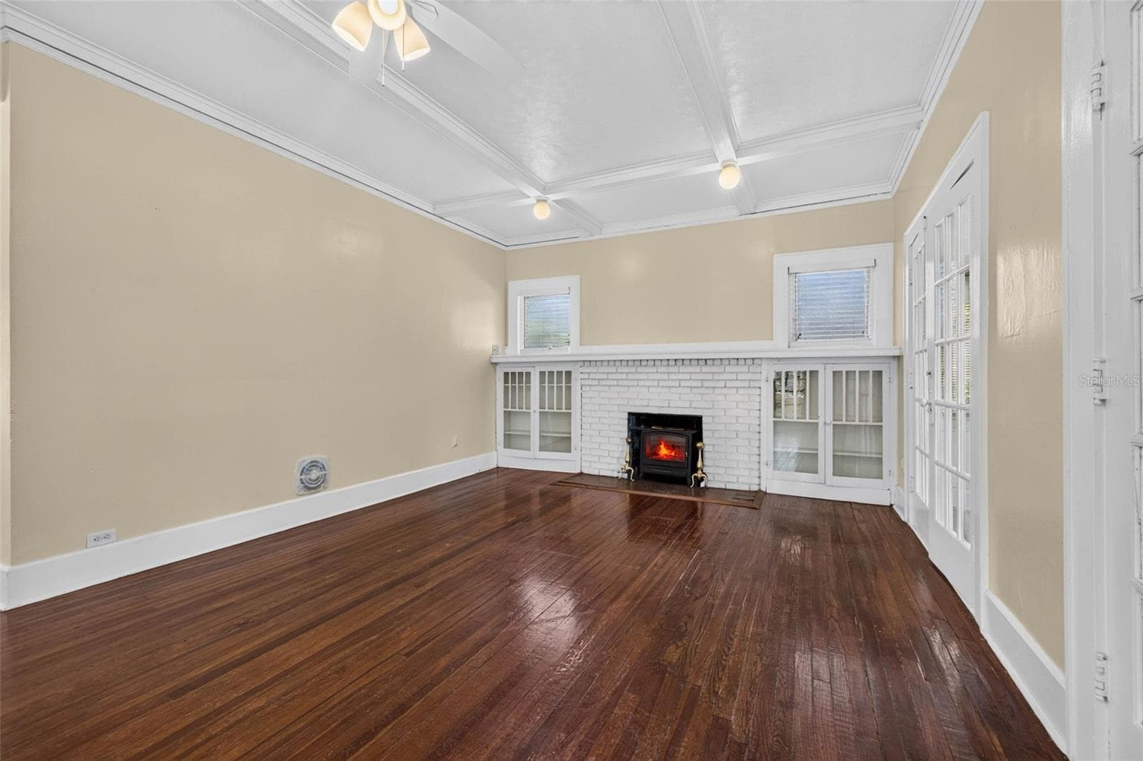 Single Family Residence at 2800 2ND AVE N, ST PETERSBURG, photo 6 of 44
