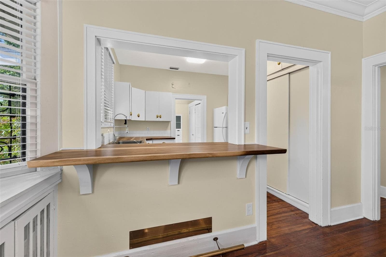 Single Family Residence at 2800 2ND AVE N, ST PETERSBURG, photo 13 of 44