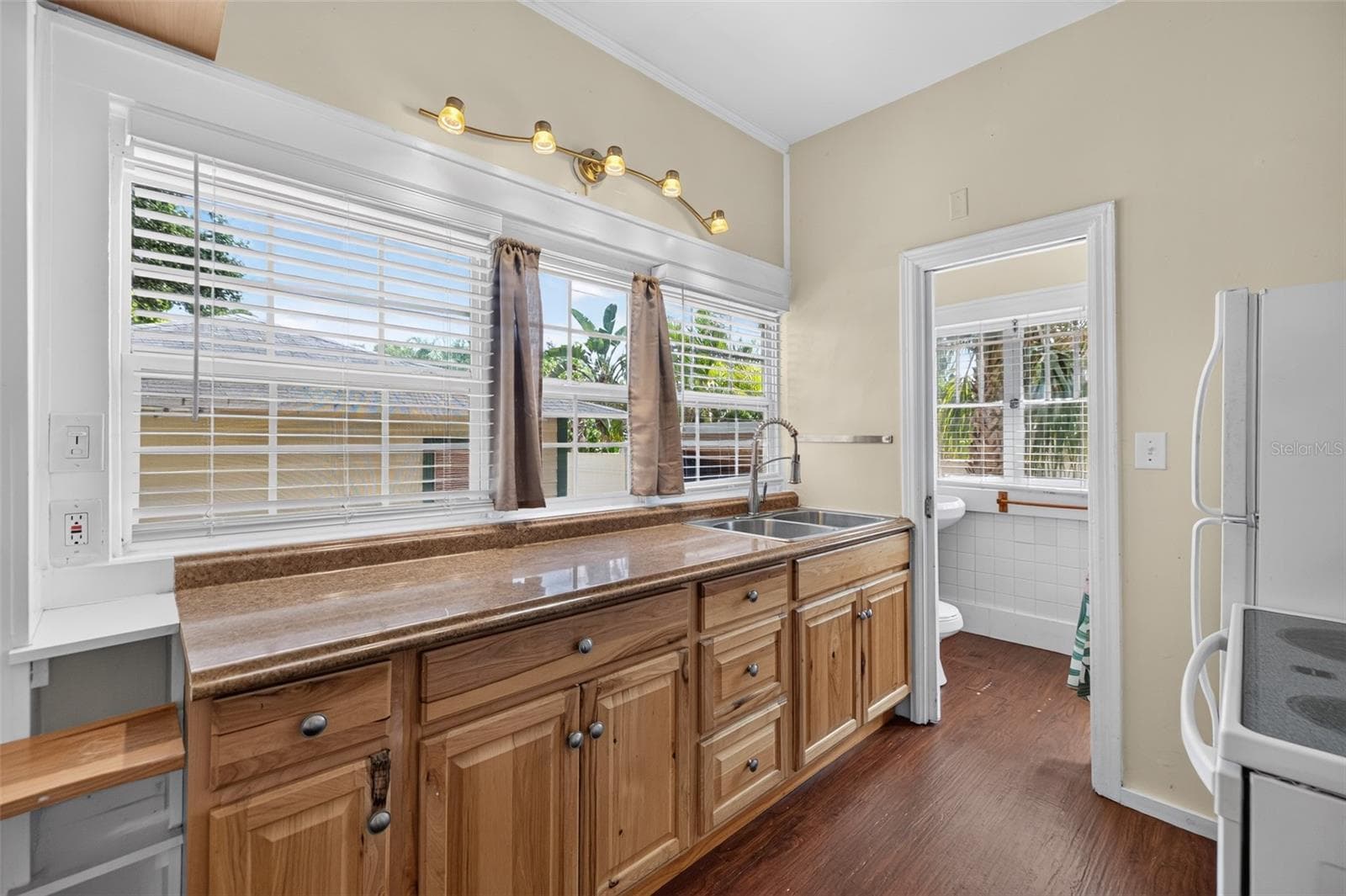 Single Family Residence at 2800 2ND AVE N, ST PETERSBURG, photo 28 of 44