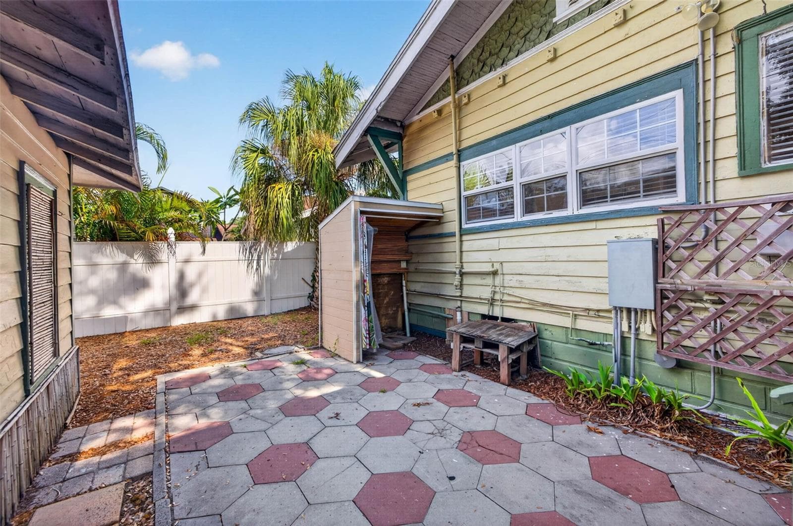 Single Family Residence at 2800 2ND AVE N, ST PETERSBURG, photo 32 of 44