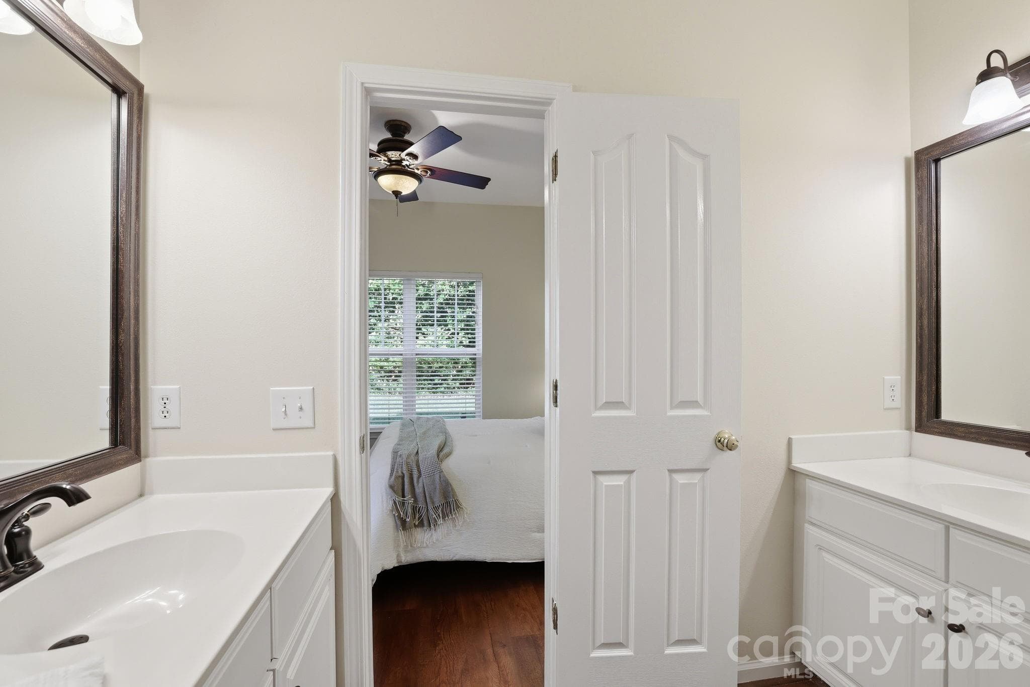 Townhouse at 16936 Commons Creek Drive, Charlotte, photo 10 of 19