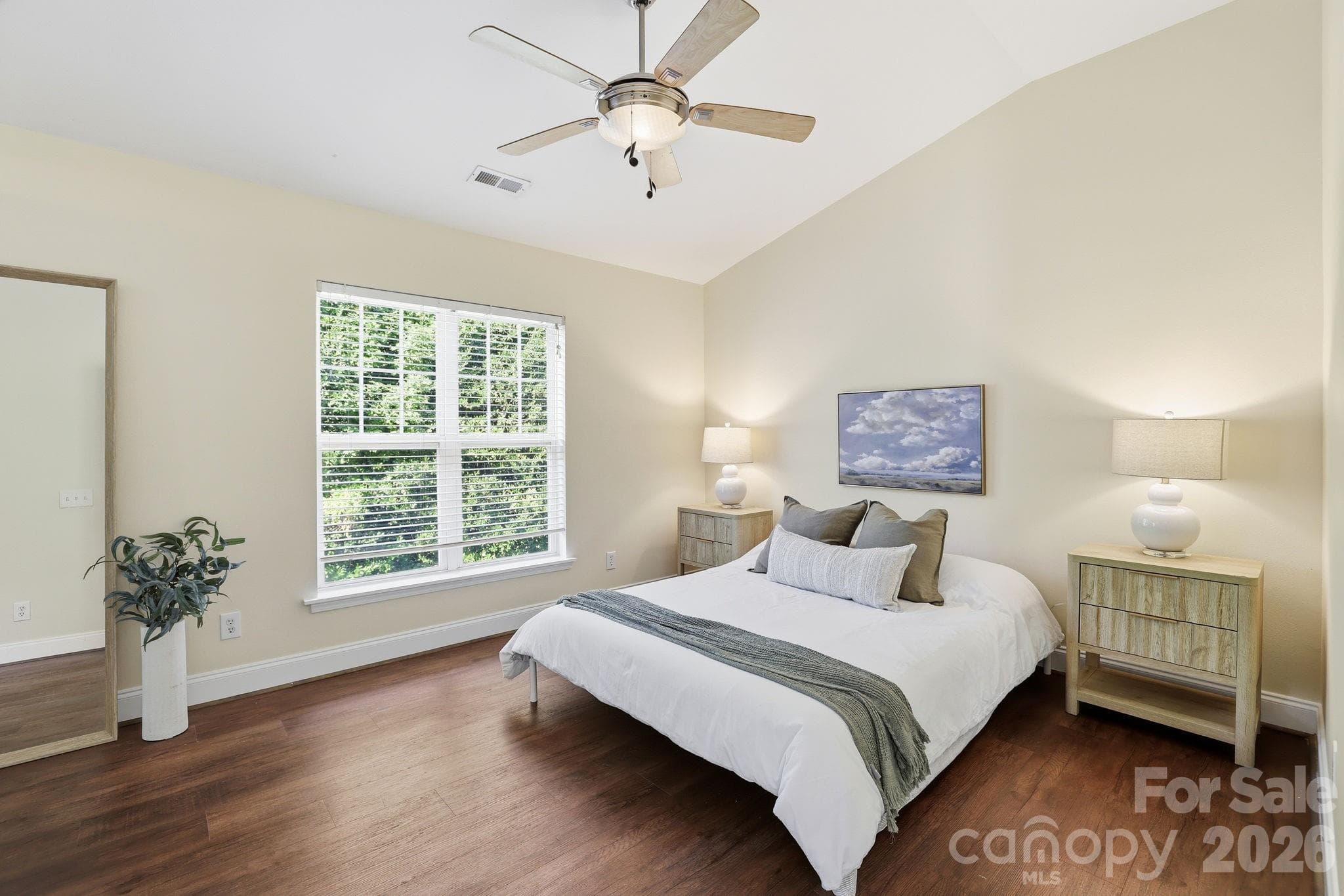 Townhouse at 16936 Commons Creek Drive, Charlotte, photo 11 of 19