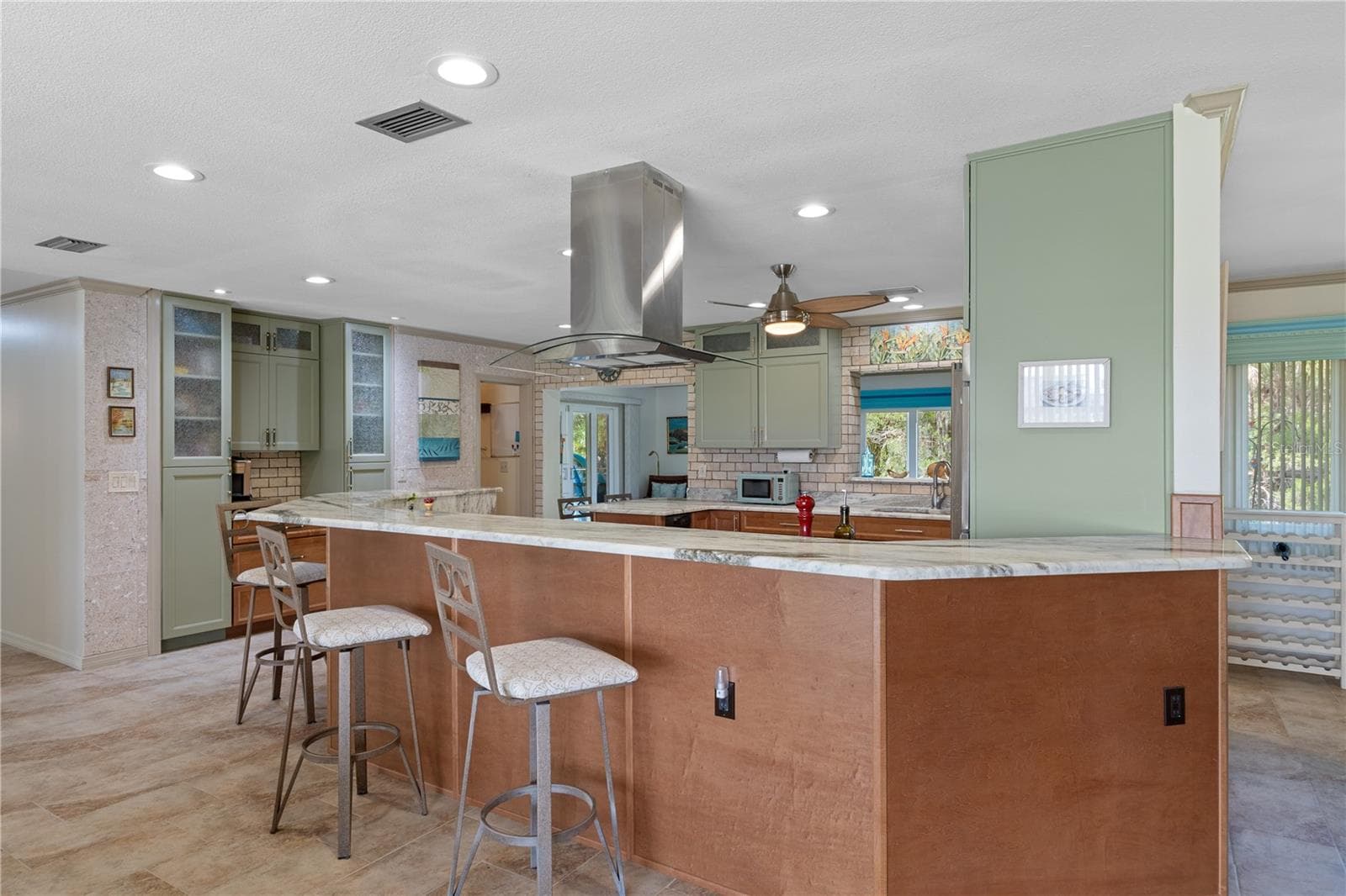 Single Family Residence at 2160 N WATERSEDGE DR, CRYSTAL RIVER, photo 14 of 49