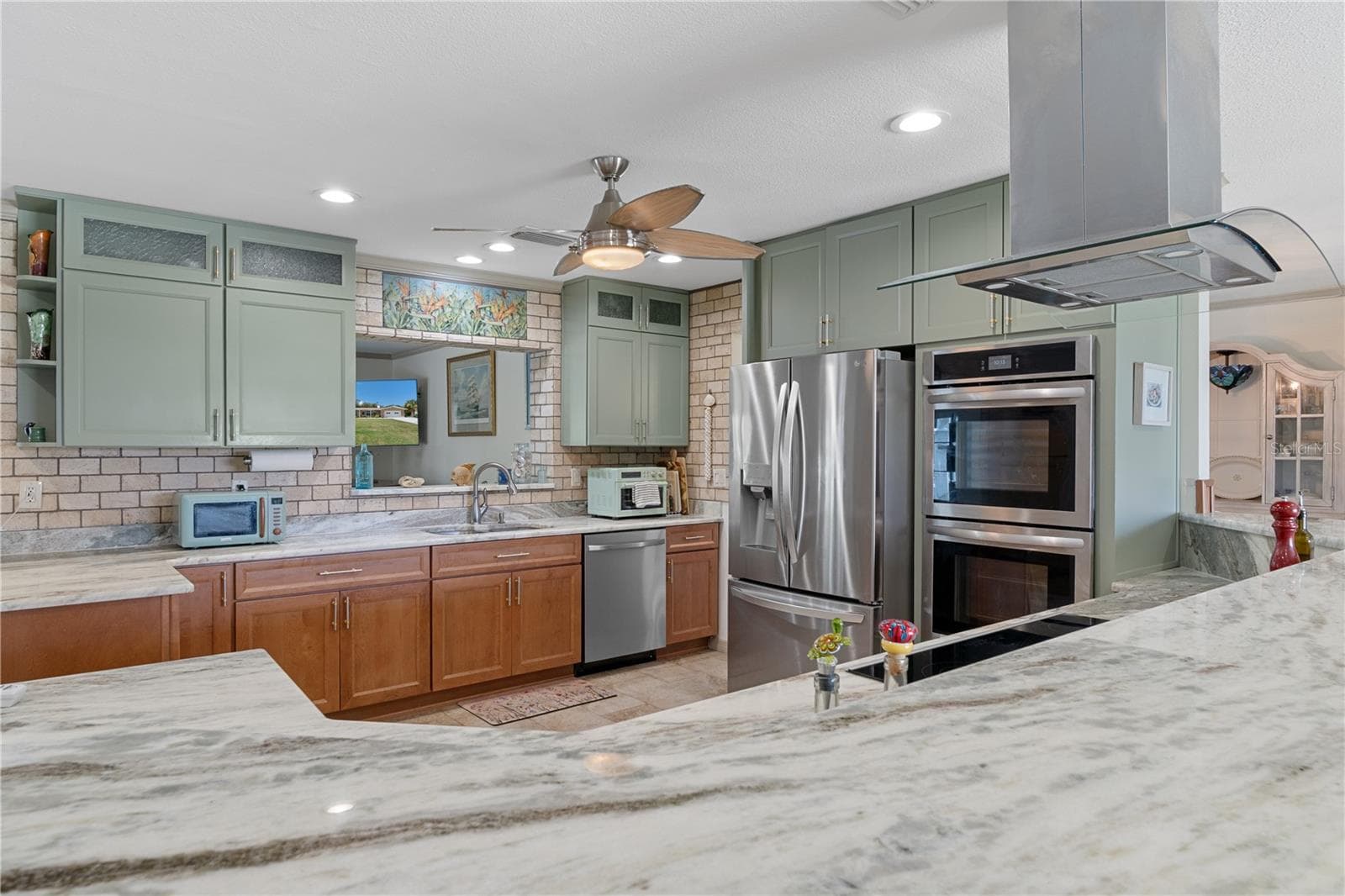 Single Family Residence at 2160 N WATERSEDGE DR, CRYSTAL RIVER, photo 16 of 49