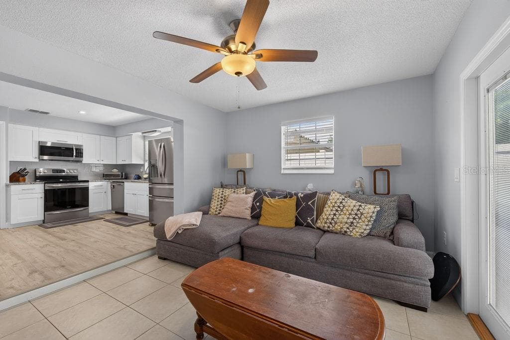Single Family Residence at 2159 GREENBRIAR BLVD, CLEARWATER, photo 22 of 50