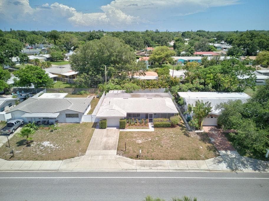Single Family Residence at 2159 GREENBRIAR BLVD, CLEARWATER, photo 45 of 50