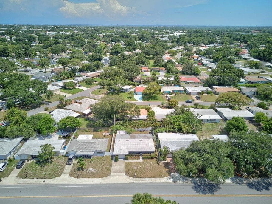 Single Family Residence at 2159 GREENBRIAR BLVD, CLEARWATER, photo 46 of 50
