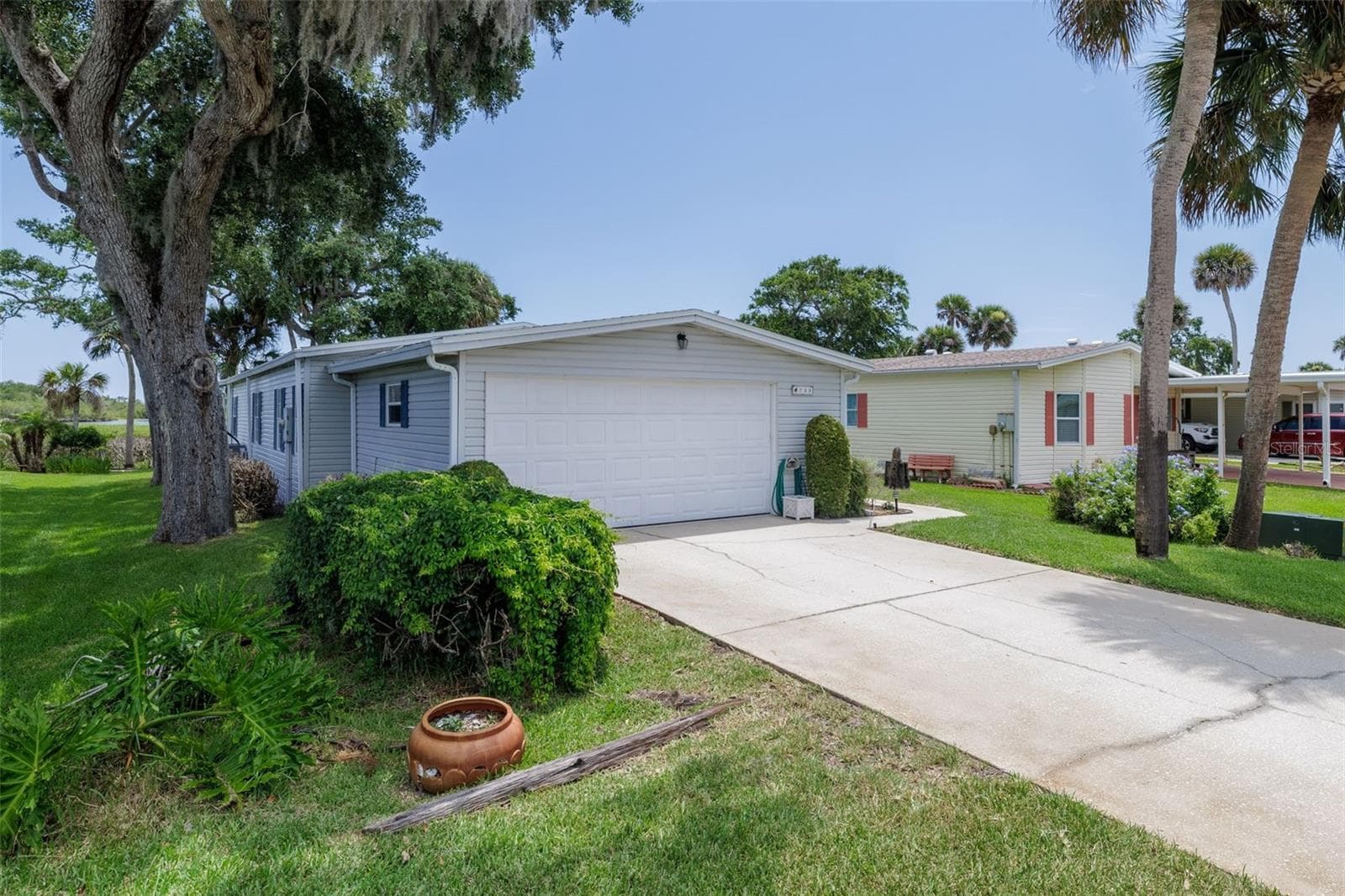 Manufactured Home at 735 NAVIGATORS WAY, EDGEWATER, photo 6 of 73