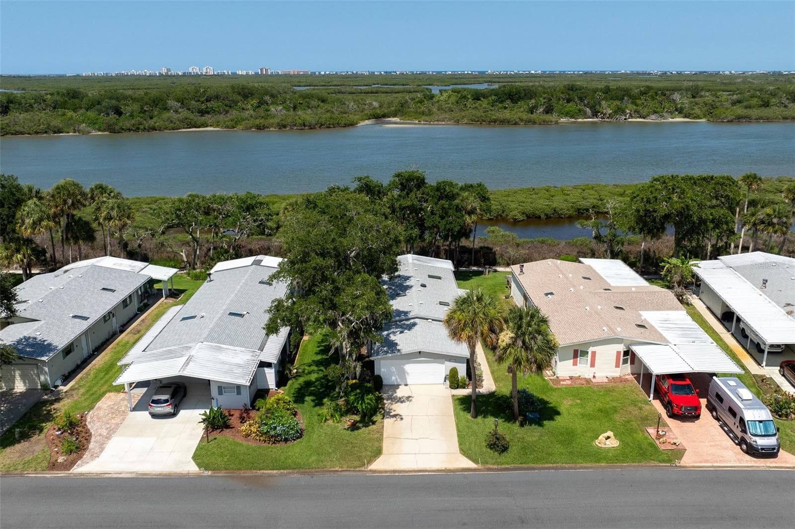 Manufactured Home at 735 NAVIGATORS WAY, EDGEWATER, photo 30 of 73