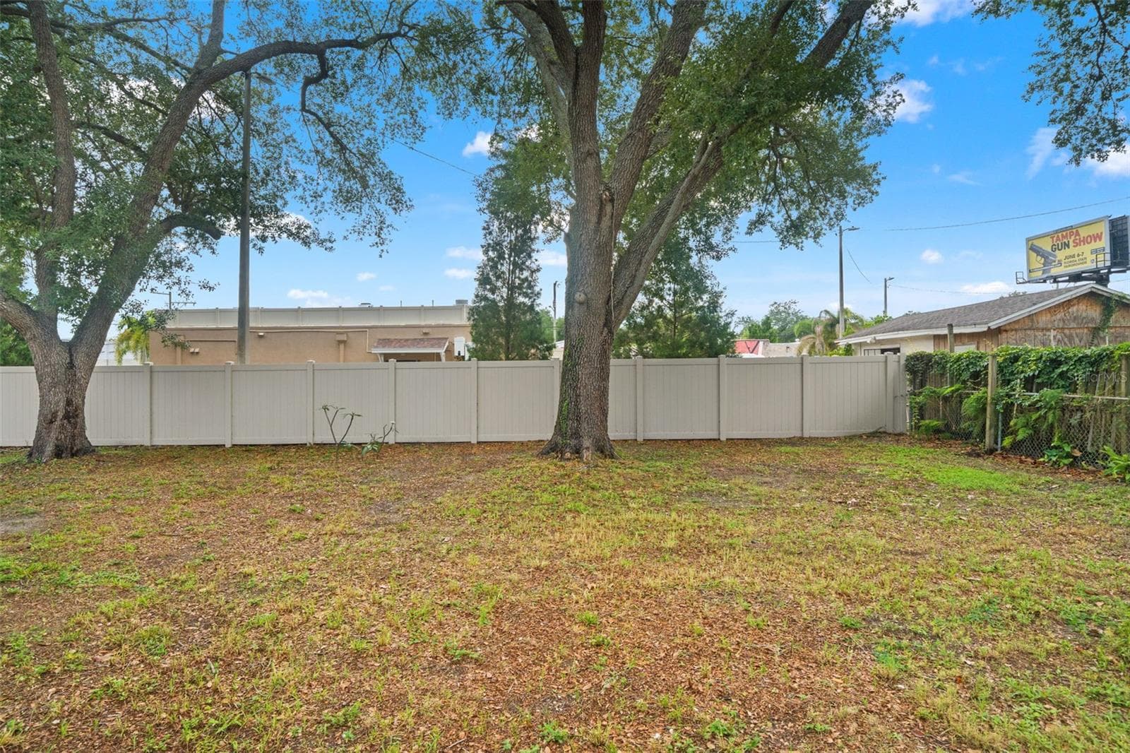 Single Family Residence at 102 W NORTH ST, TAMPA, photo 26 of 45