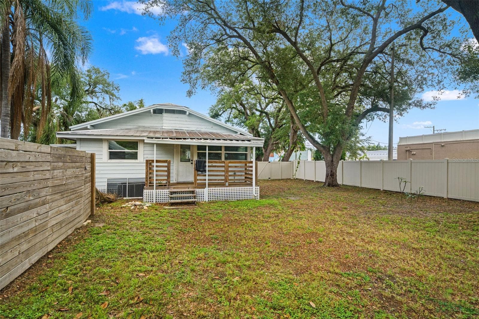 Single Family Residence at 102 W NORTH ST, TAMPA, photo 27 of 45