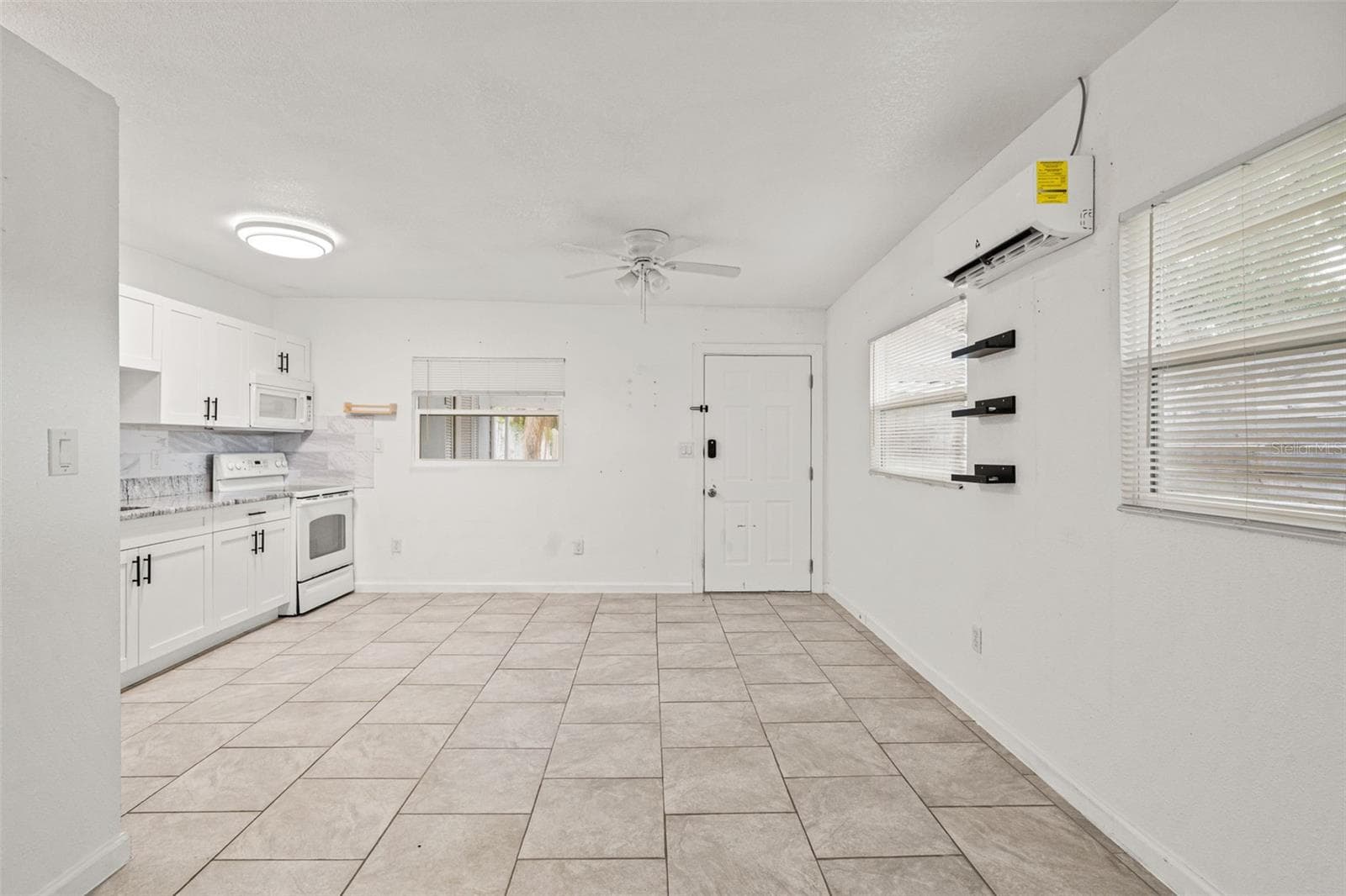 Single Family Residence at 102 W NORTH ST, TAMPA, photo 39 of 45