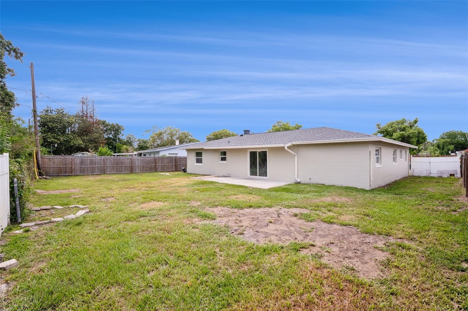 Large Fenced-in Back Yard with Patio - 1605 PURITAN AVE, WINTER PARK