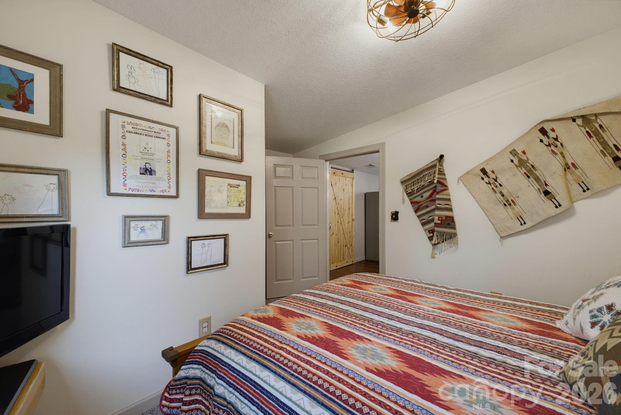 Guest bedroom - Mill Spring