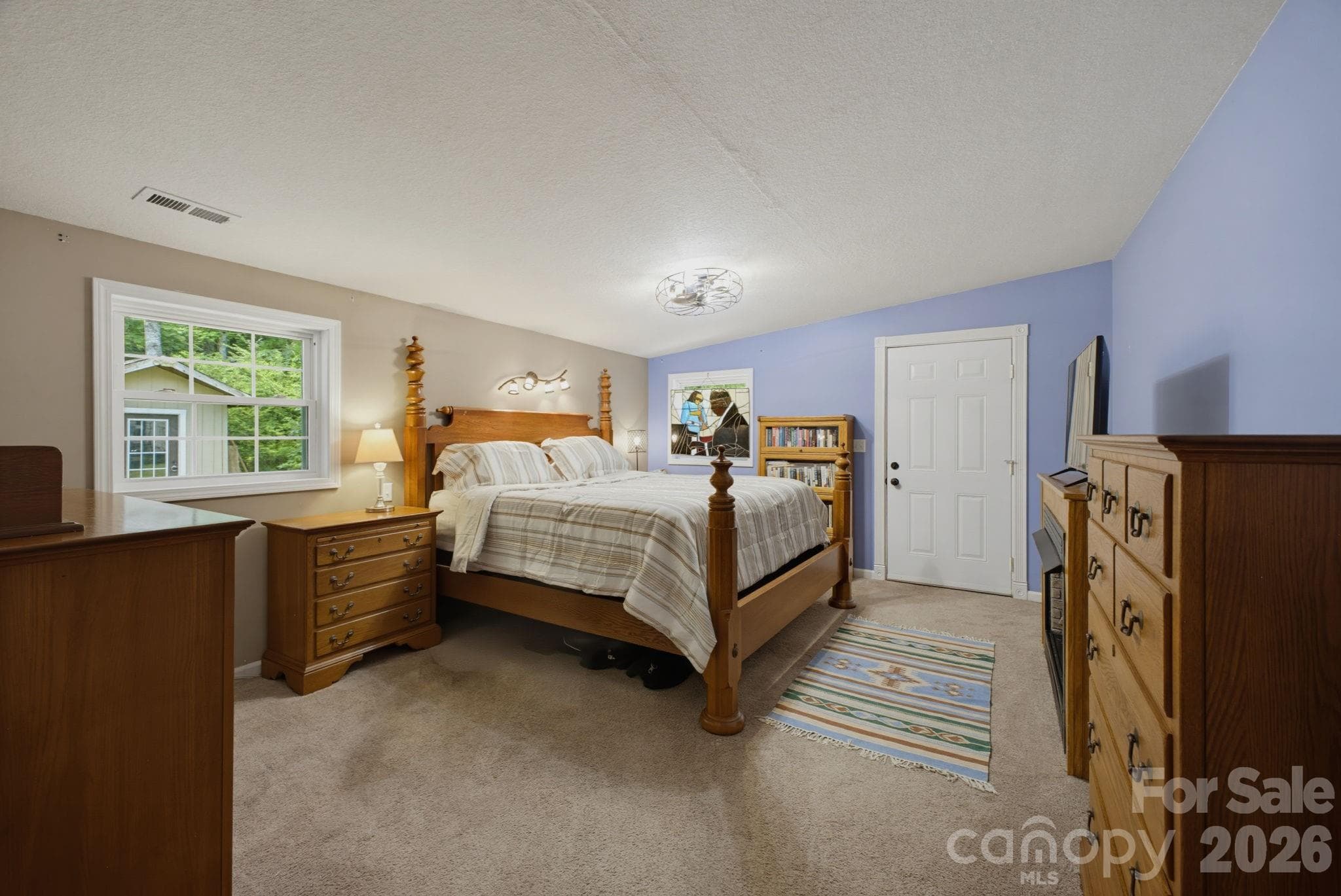 Primary bedroom - Mill Spring