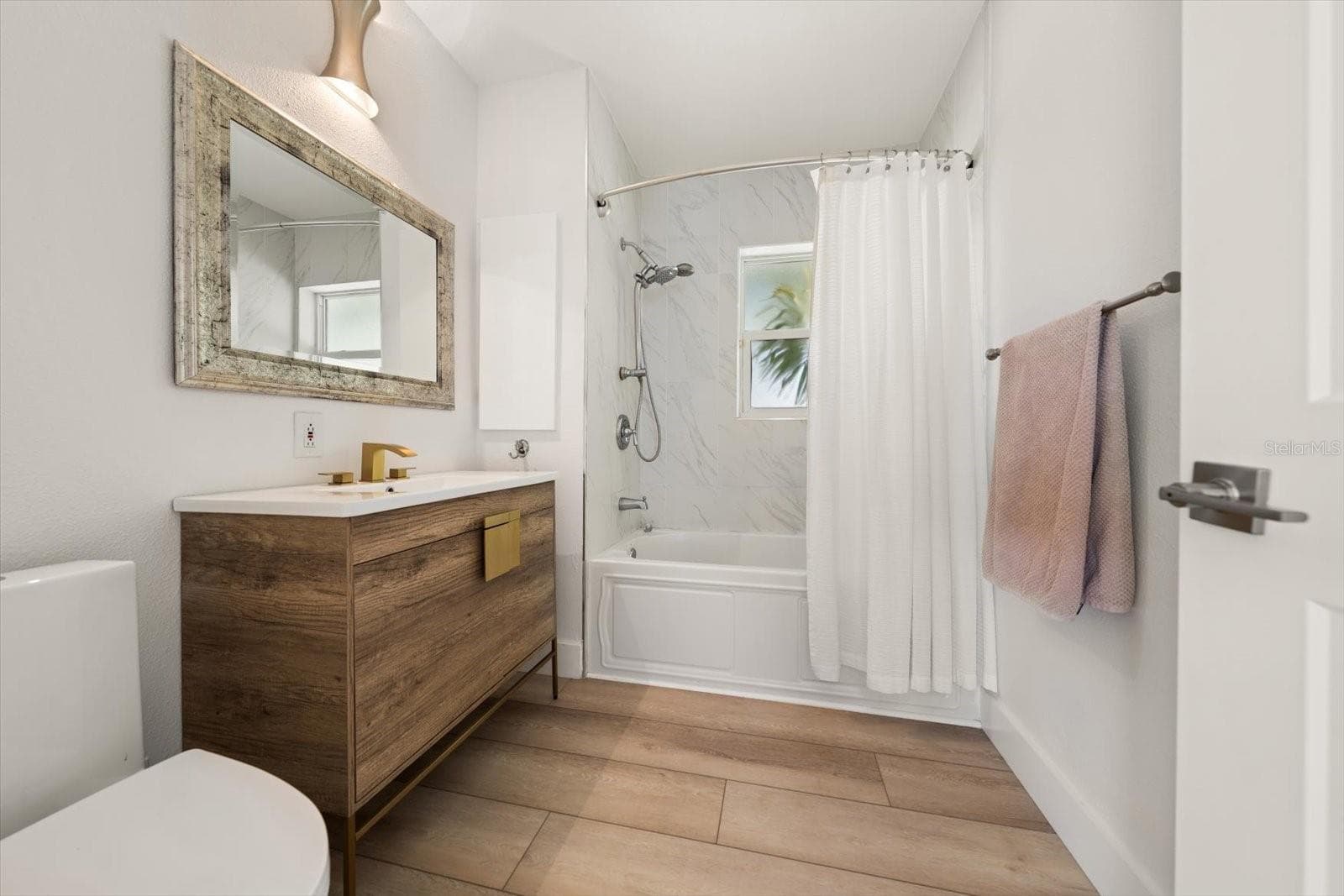 Single Family Residence at 1854 VENETIAN POINT DR, CLEARWATER, photo 14 of 28