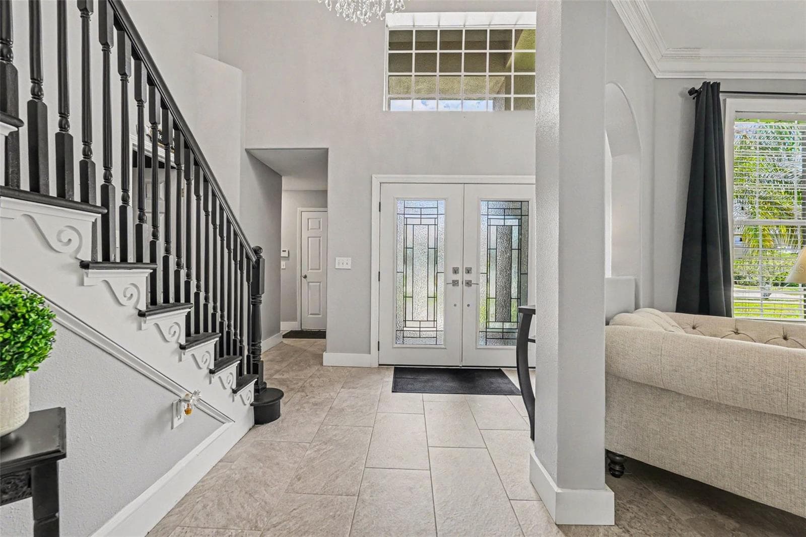 Single Family Residence at 12915 CARLINGTON LN, RIVERVIEW, photo 8 of 38