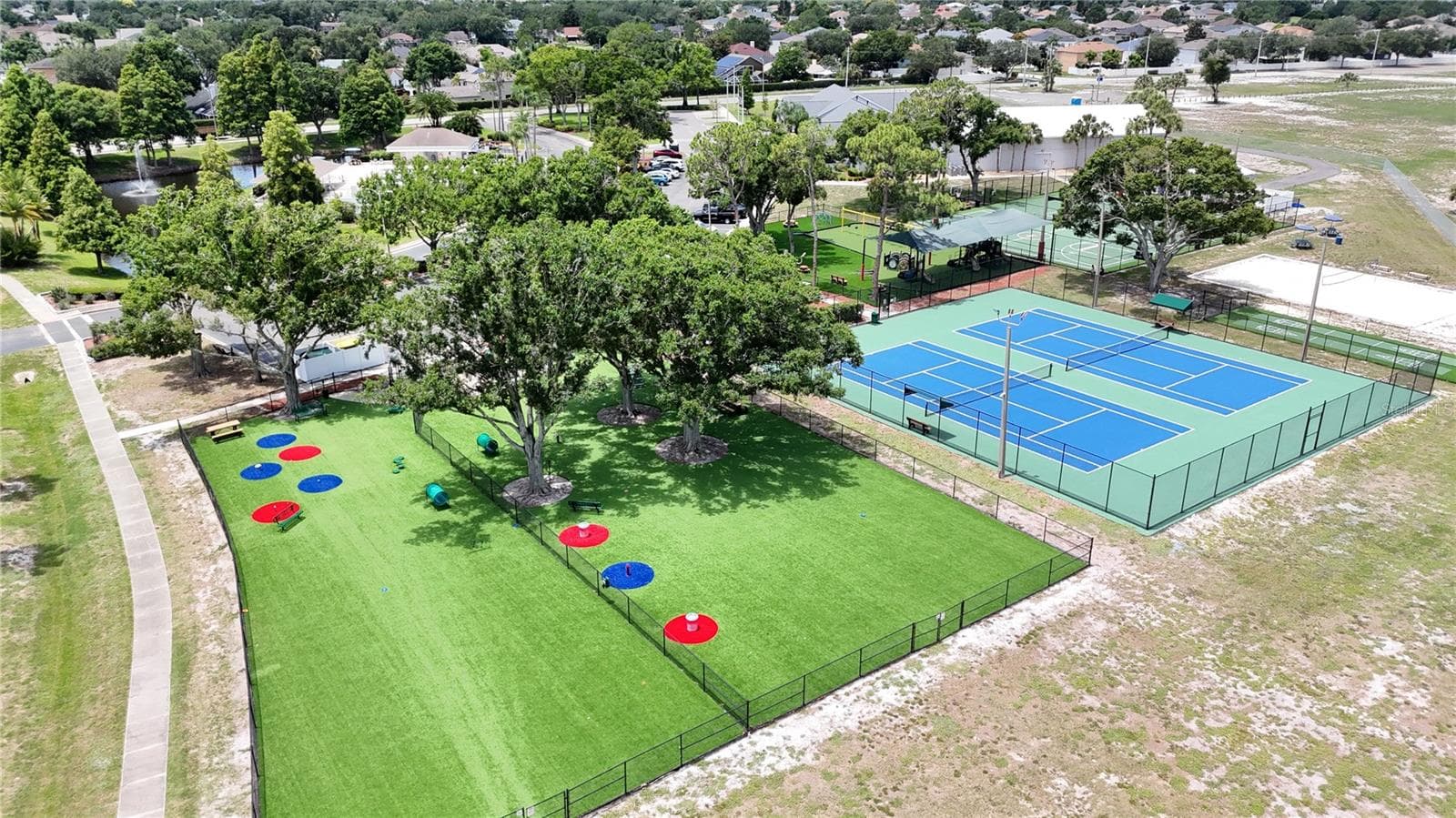 Single Family Residence at 12915 CARLINGTON LN, RIVERVIEW, photo 30 of 38