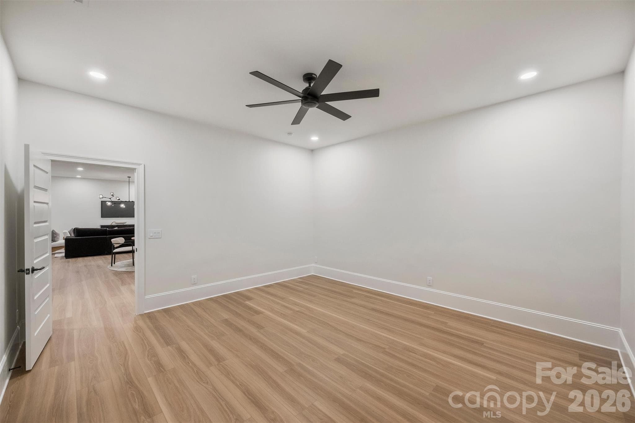 Single Family Residence at 509 E Tremont Avenue, Charlotte, photo 41 of 48