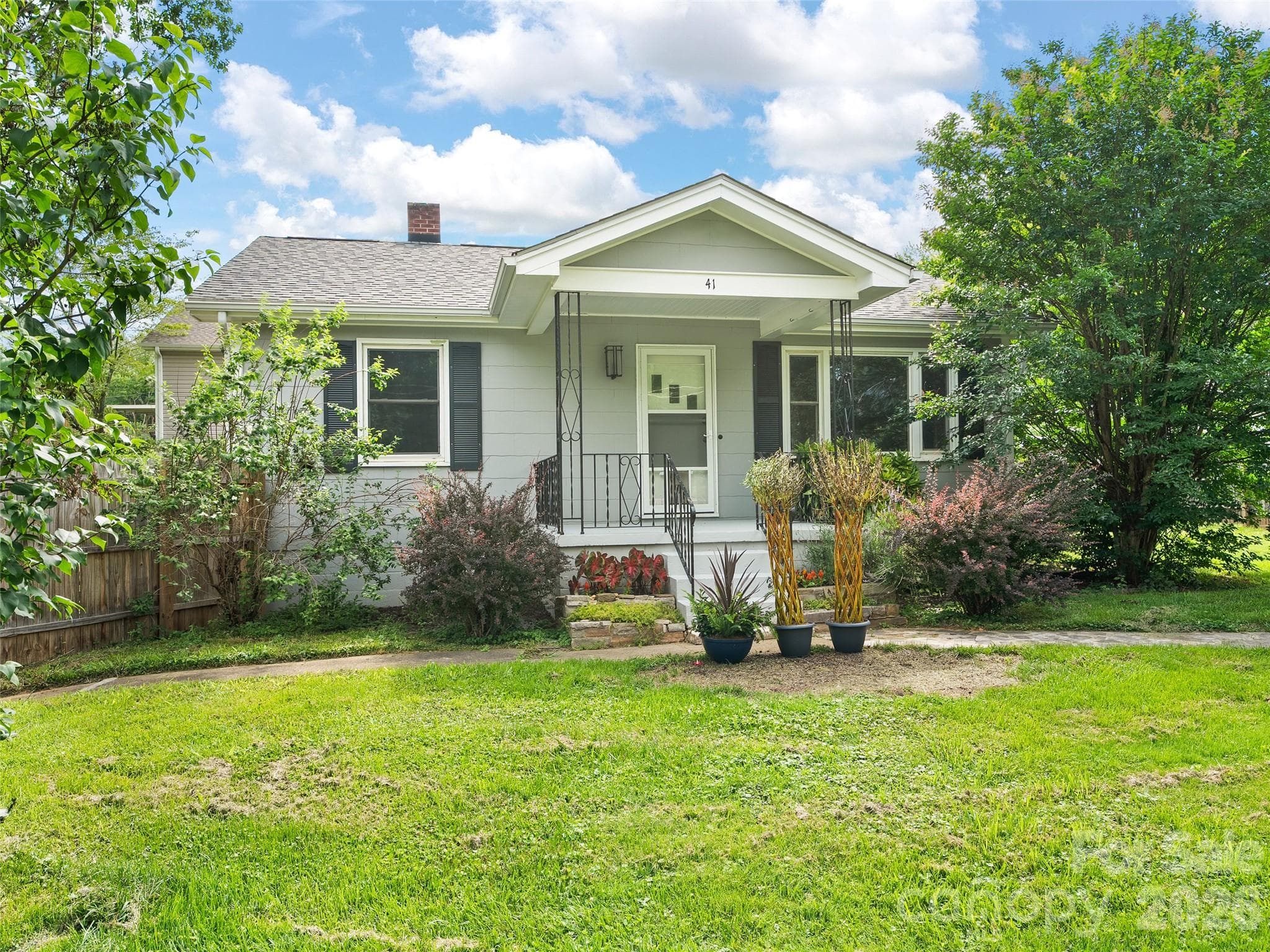 Single Family Residence at Asheville, photo 4 of 28