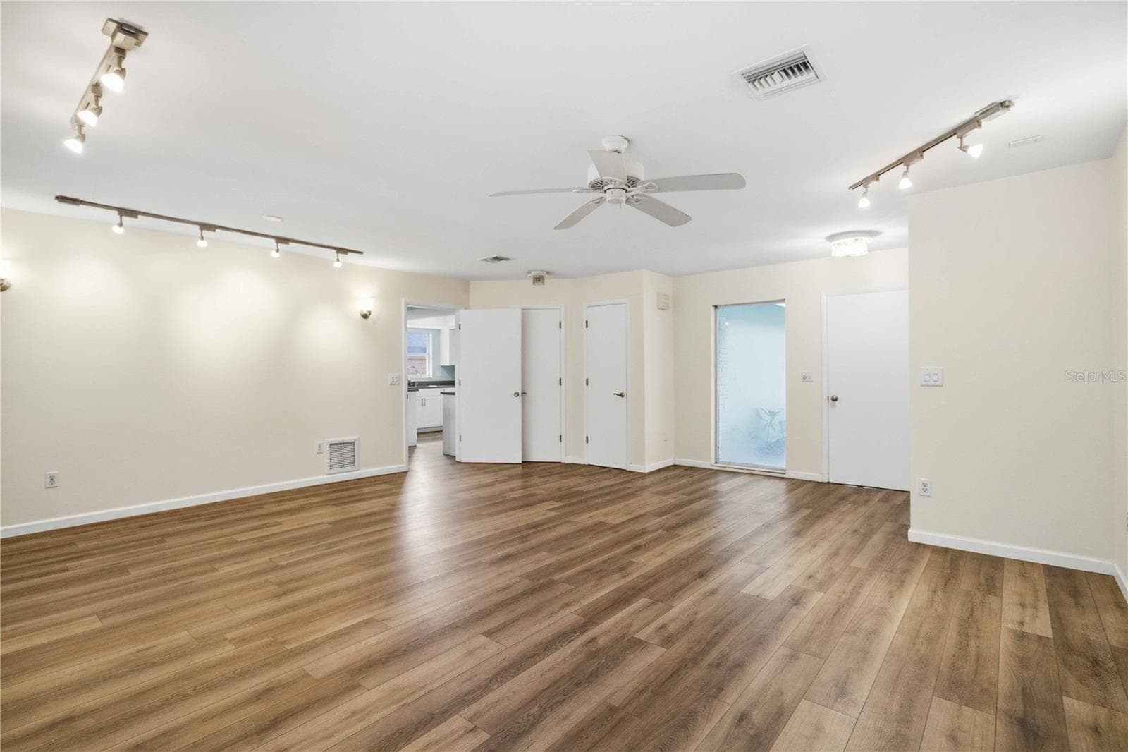Single Family Residence at 3629 EGERTON CIR, SARASOTA, photo 11 of 52