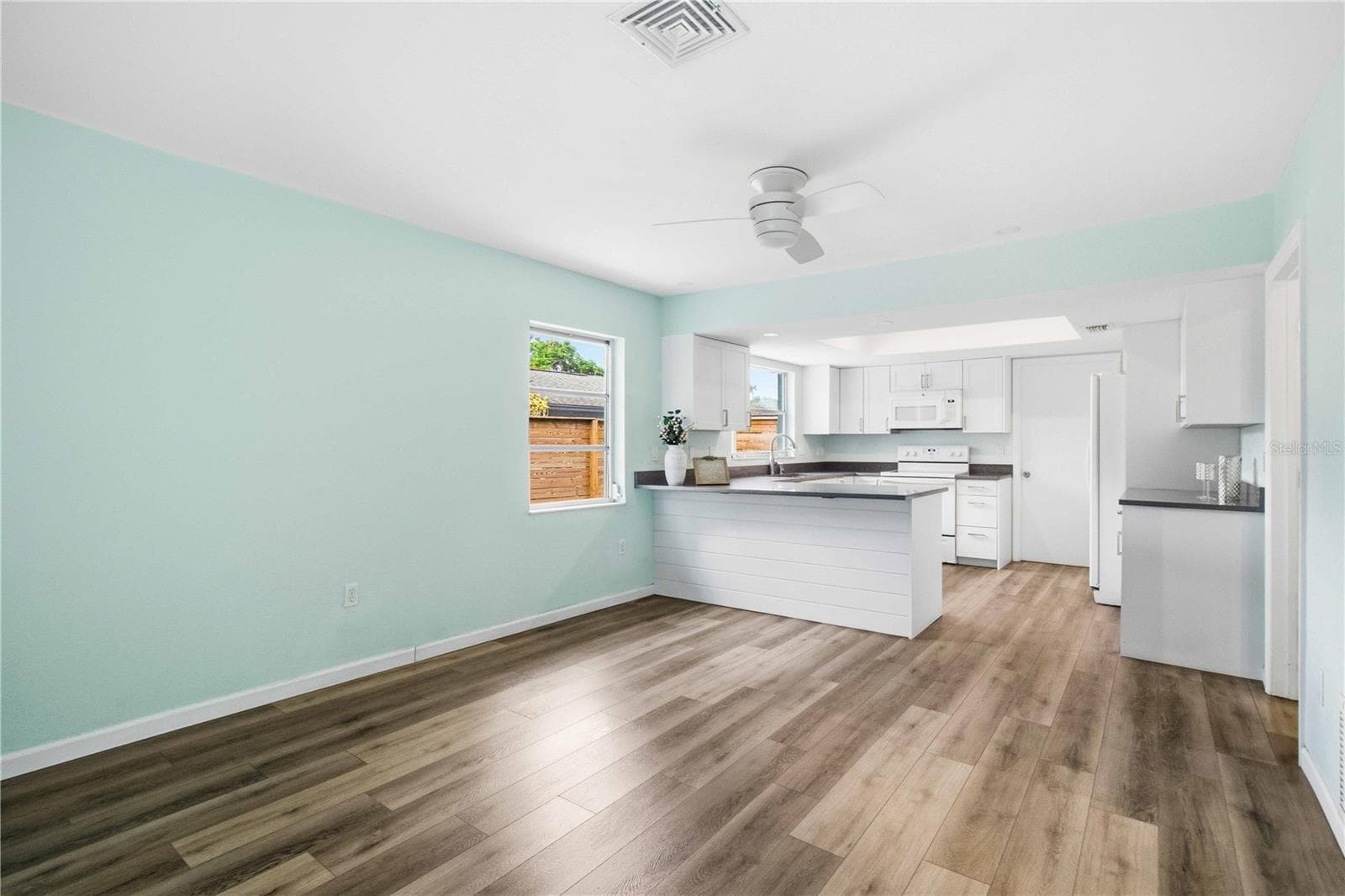 Single Family Residence at 3629 EGERTON CIR, SARASOTA, photo 19 of 52