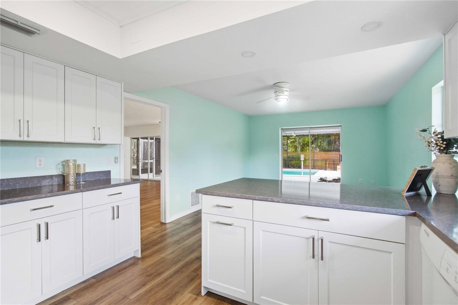 Single Family Residence at 3629 EGERTON CIR, SARASOTA, photo 15 of 52