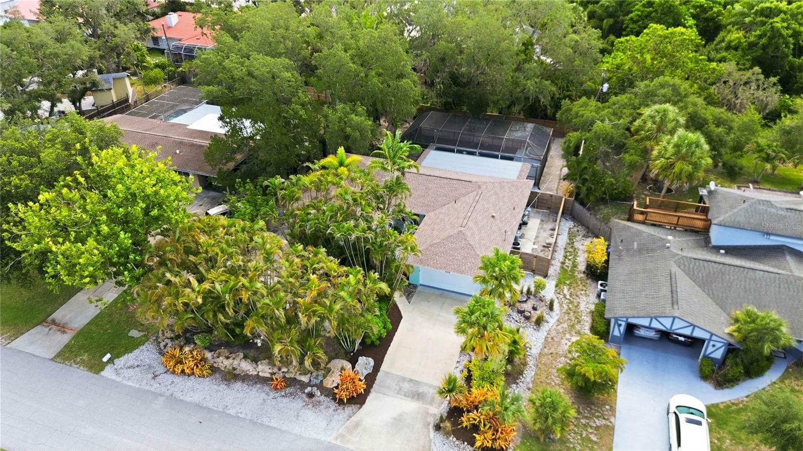 Single Family Residence at 3629 EGERTON CIR, SARASOTA, photo 2 of 52