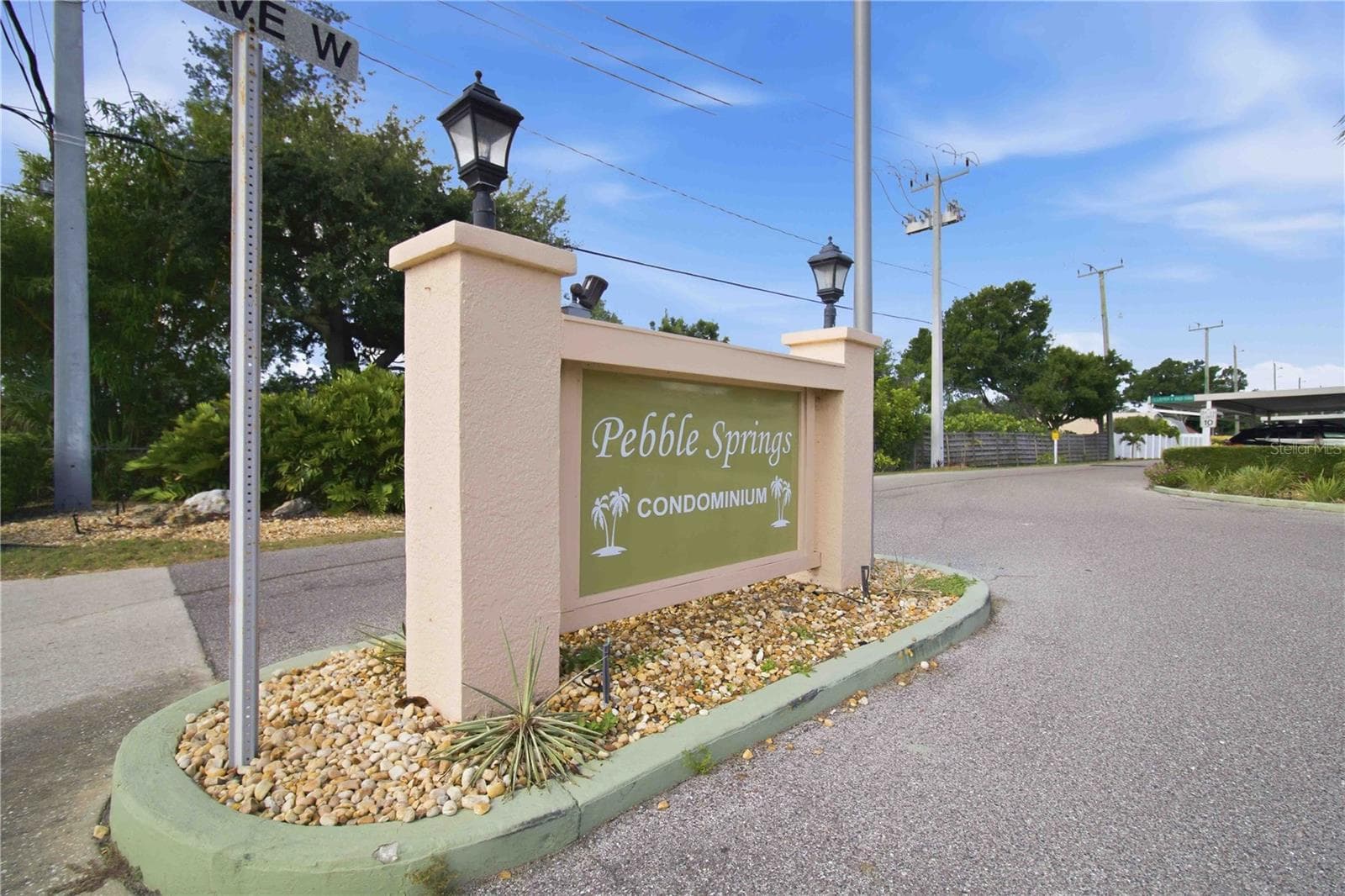 Condominium at 6032 7TH AVE W #6032, BRADENTON, photo 2 of 38