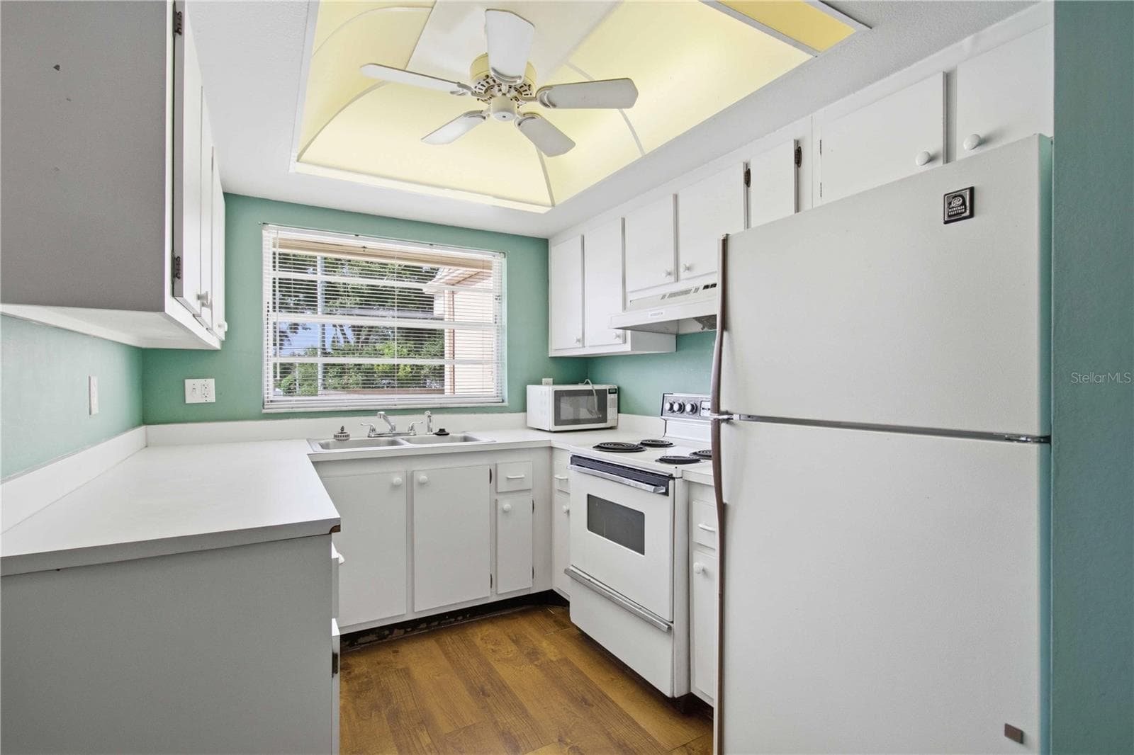 Condominium at 6032 7TH AVE W #6032, BRADENTON, photo 5 of 38