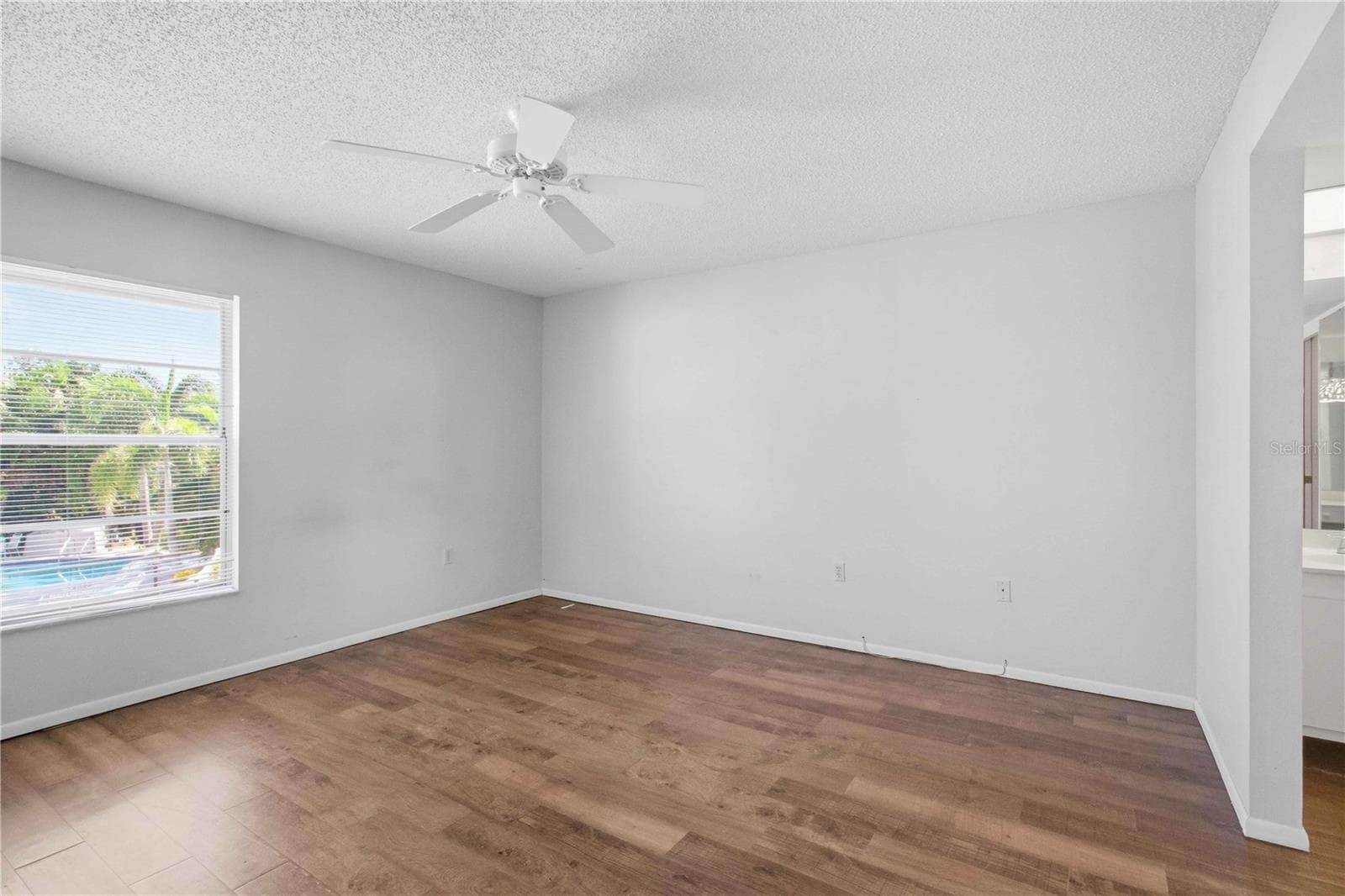 Condominium at 6032 7TH AVE W #6032, BRADENTON, photo 14 of 38