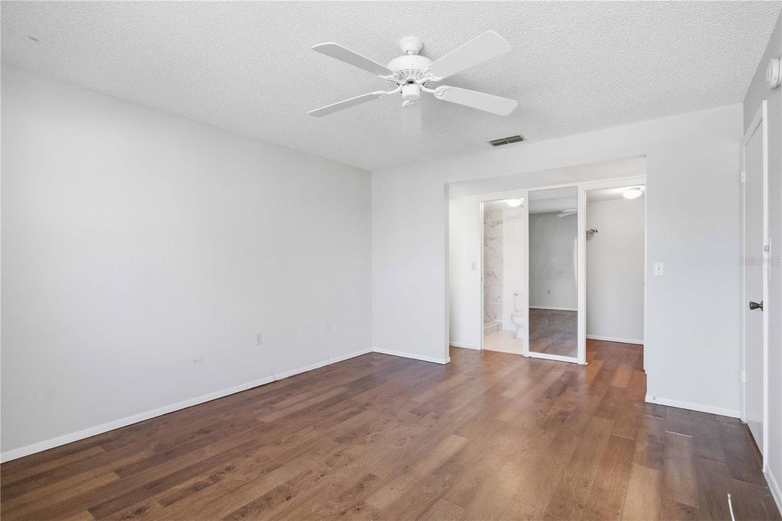 Condominium at 6032 7TH AVE W #6032, BRADENTON, photo 15 of 38