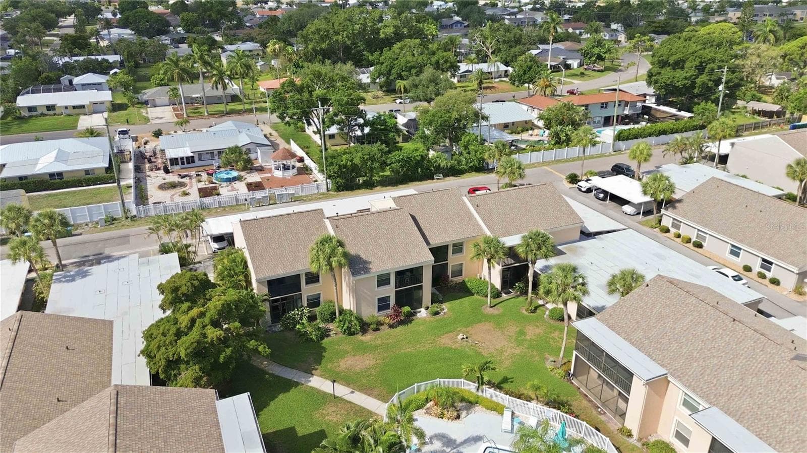 Condominium at 6032 7TH AVE W #6032, BRADENTON, photo 34 of 38