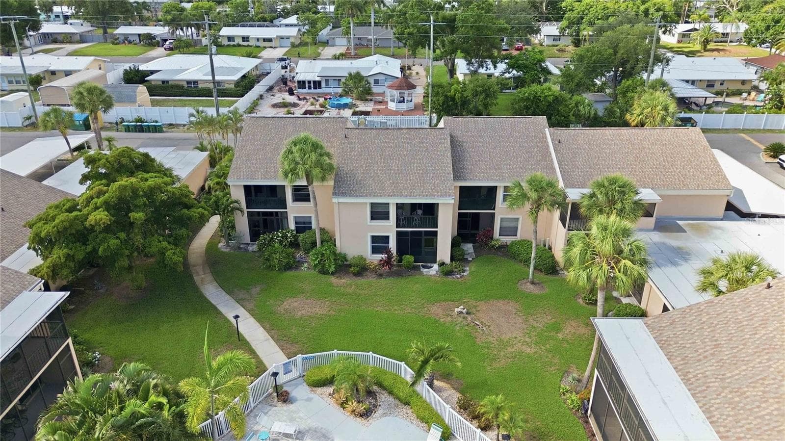 Condominium at 6032 7TH AVE W #6032, BRADENTON, photo 36 of 38