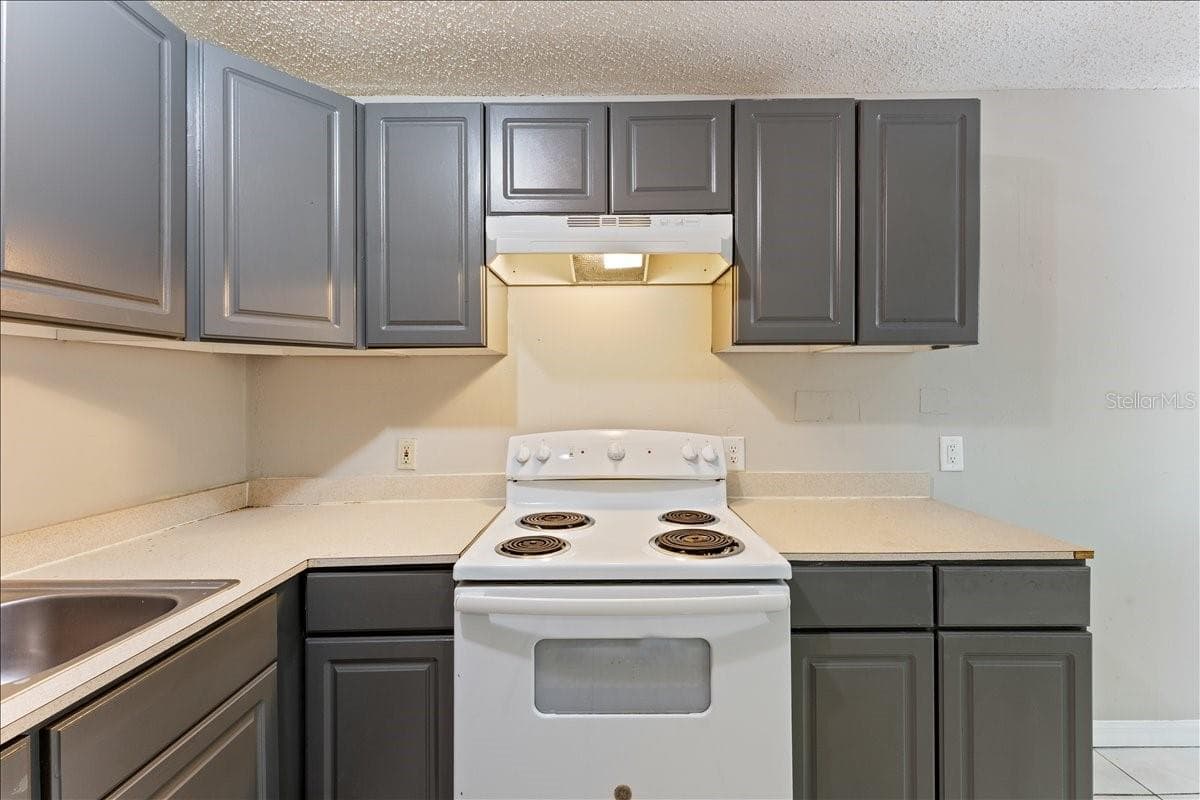Condominium at 6345 NEWTOWN CIR #45B2, TAMPA, photo 5 of 37
