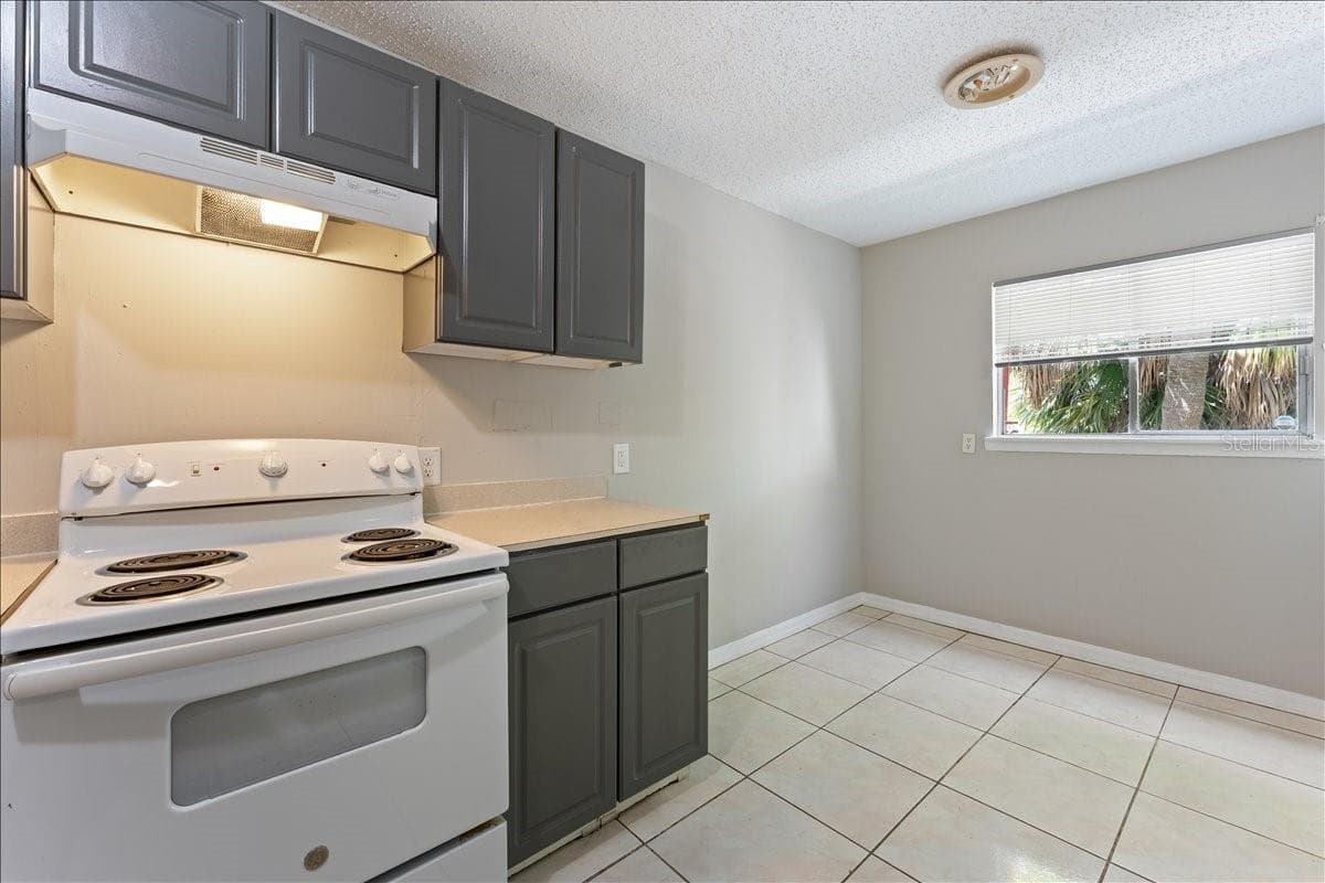 Condominium at 6345 NEWTOWN CIR #45B2, TAMPA, photo 6 of 37