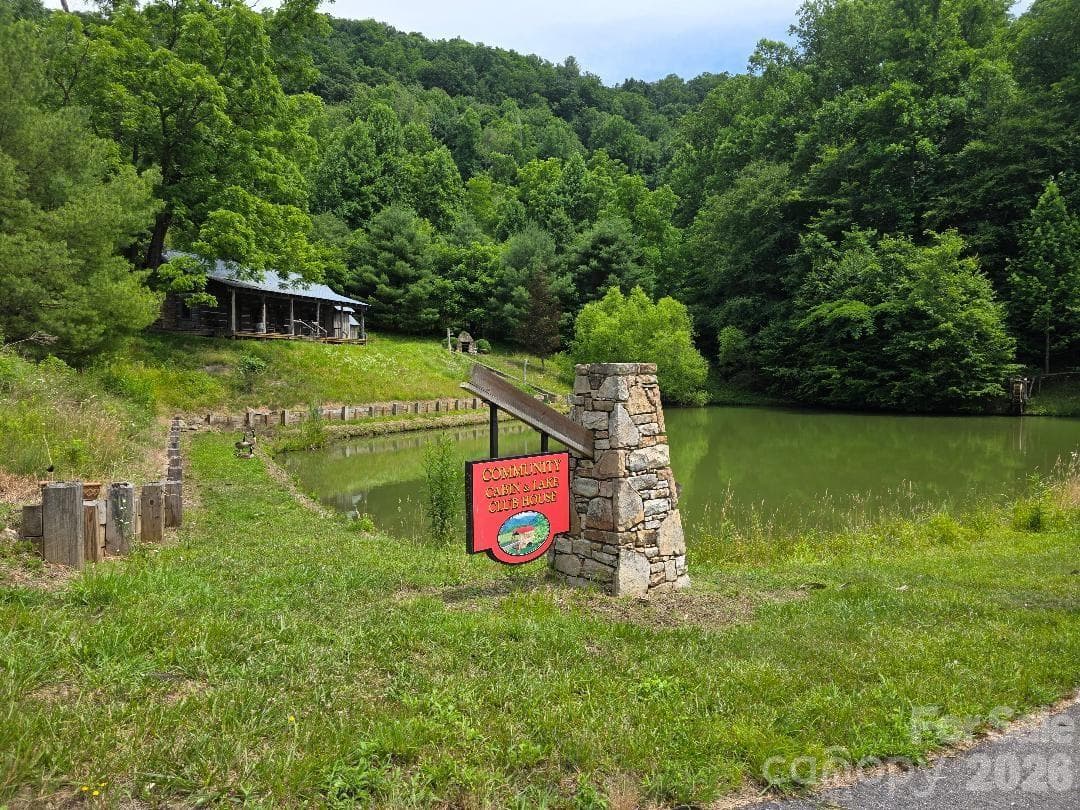 Community building - Mars Hill