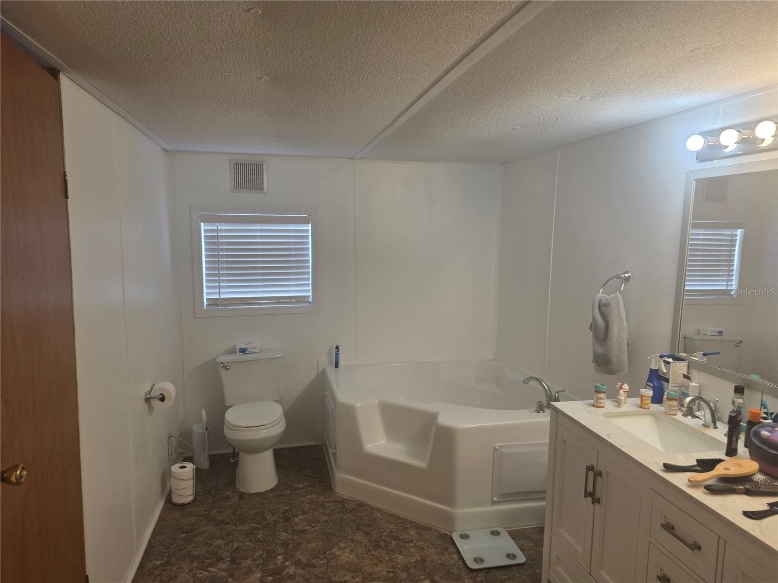 Manufactured Home at 8456 SW STATE ROAD 47, LAKE CITY, photo 31 of 31