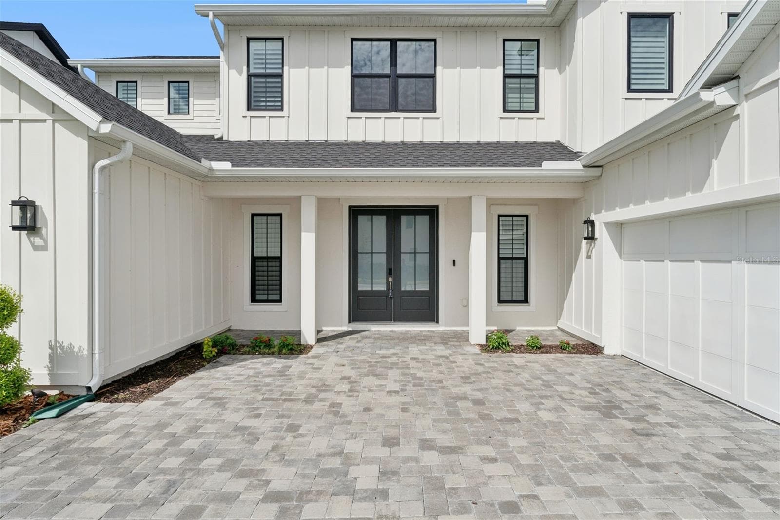 Single Family Residence at 9652 ENGLISH LAUREL CT, ORLANDO, photo 3 of 52