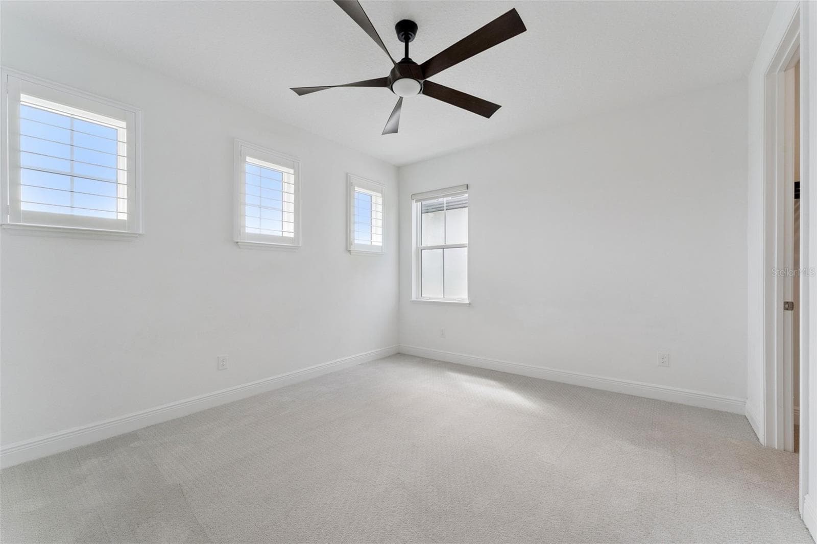 Single Family Residence at 9652 ENGLISH LAUREL CT, ORLANDO, photo 27 of 52