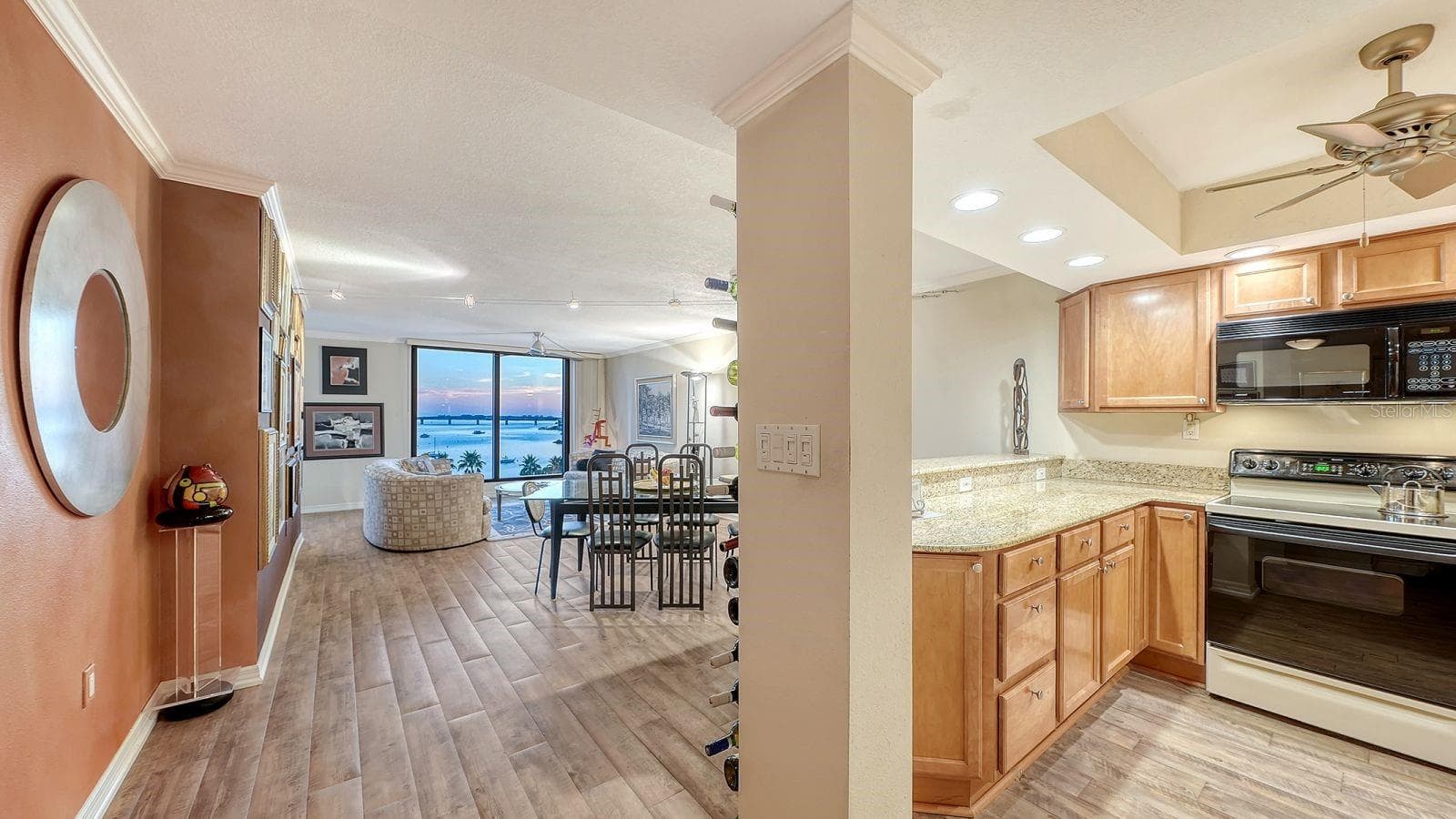 Condominium at 707 S GULFSTREAM AVE #705, SARASOTA, photo 5 of 73